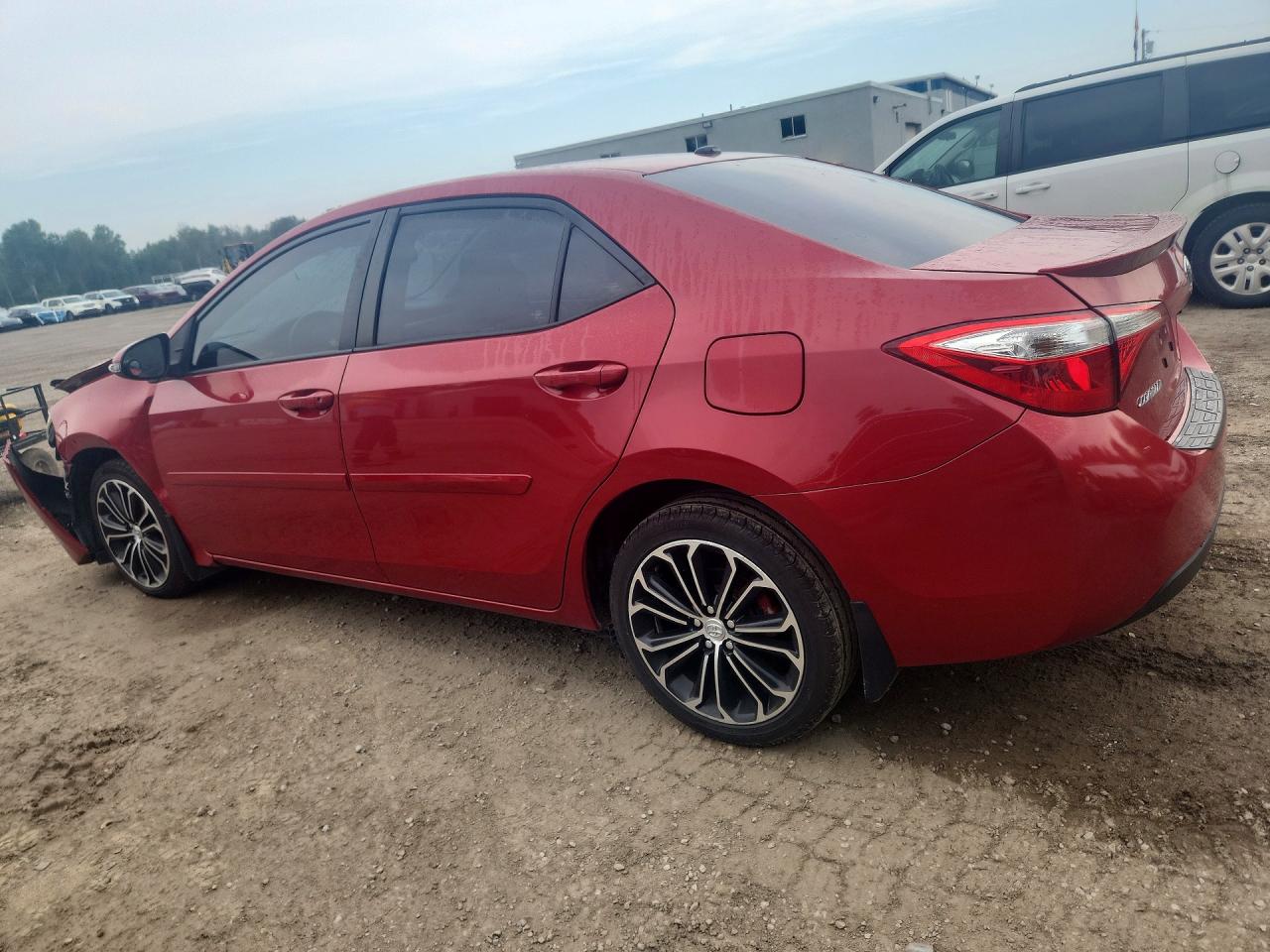 2015 Toyota Corolla L Red vin: 2T1BURHE2FC314362
