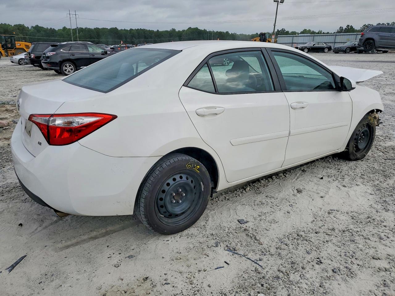 2015 Toyota Corolla Le White vin: 2T1BURHE2FC325989