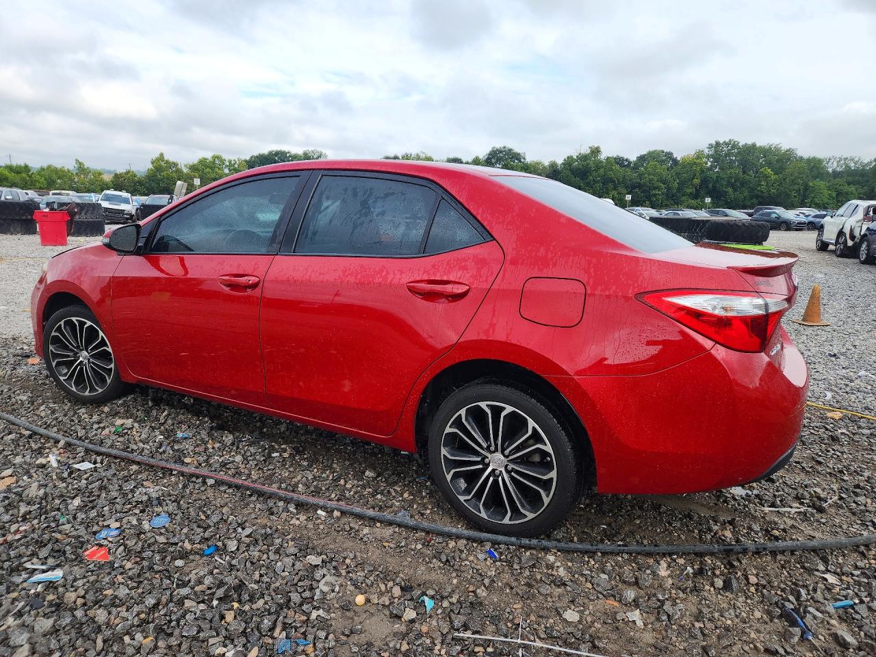 2015 Toyota Corolla S Plus Red vin: 2T1BURHE2FC328424