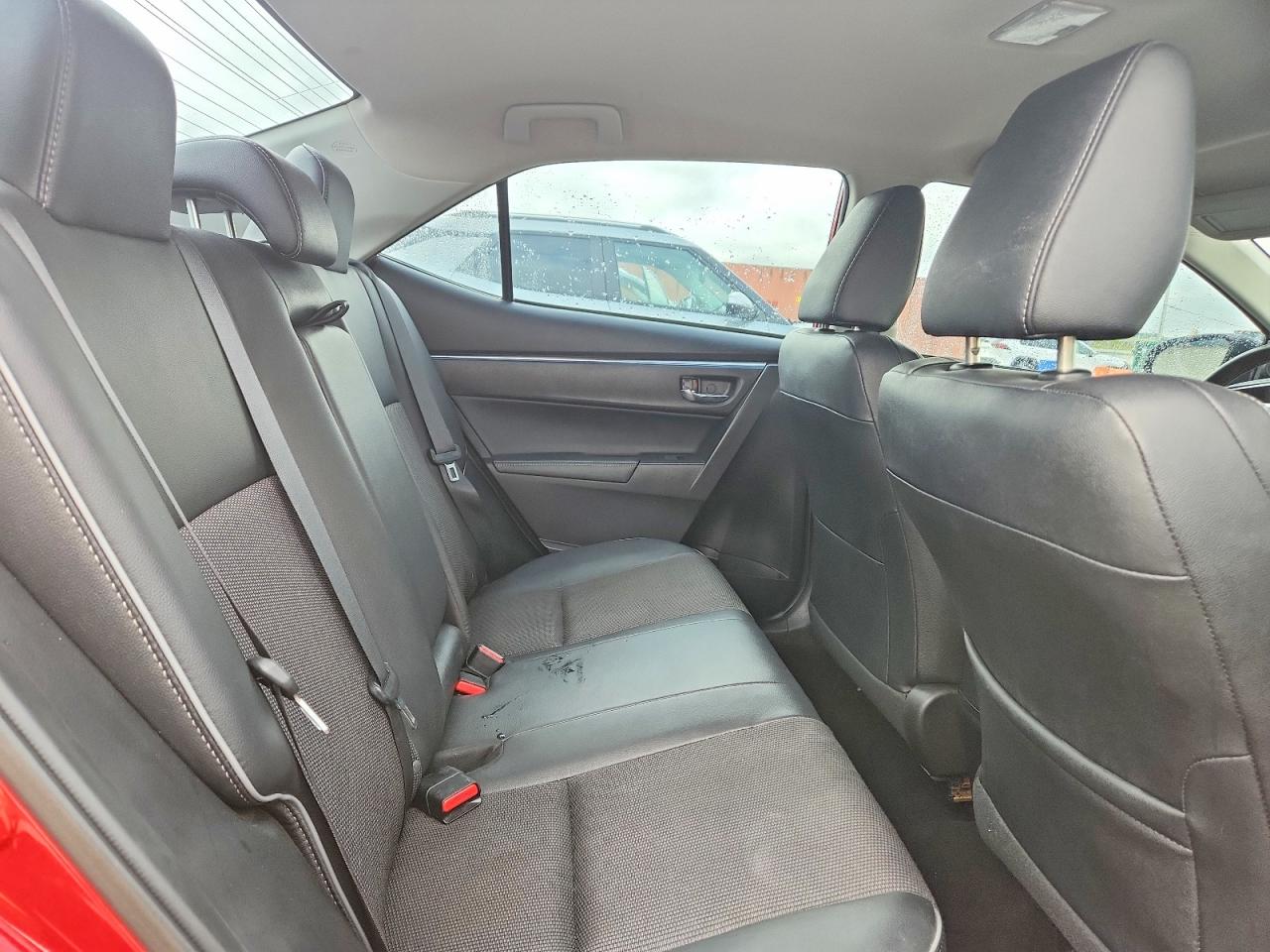 2015 Toyota Corolla S Plus Red vin: 2T1BURHE2FC328424