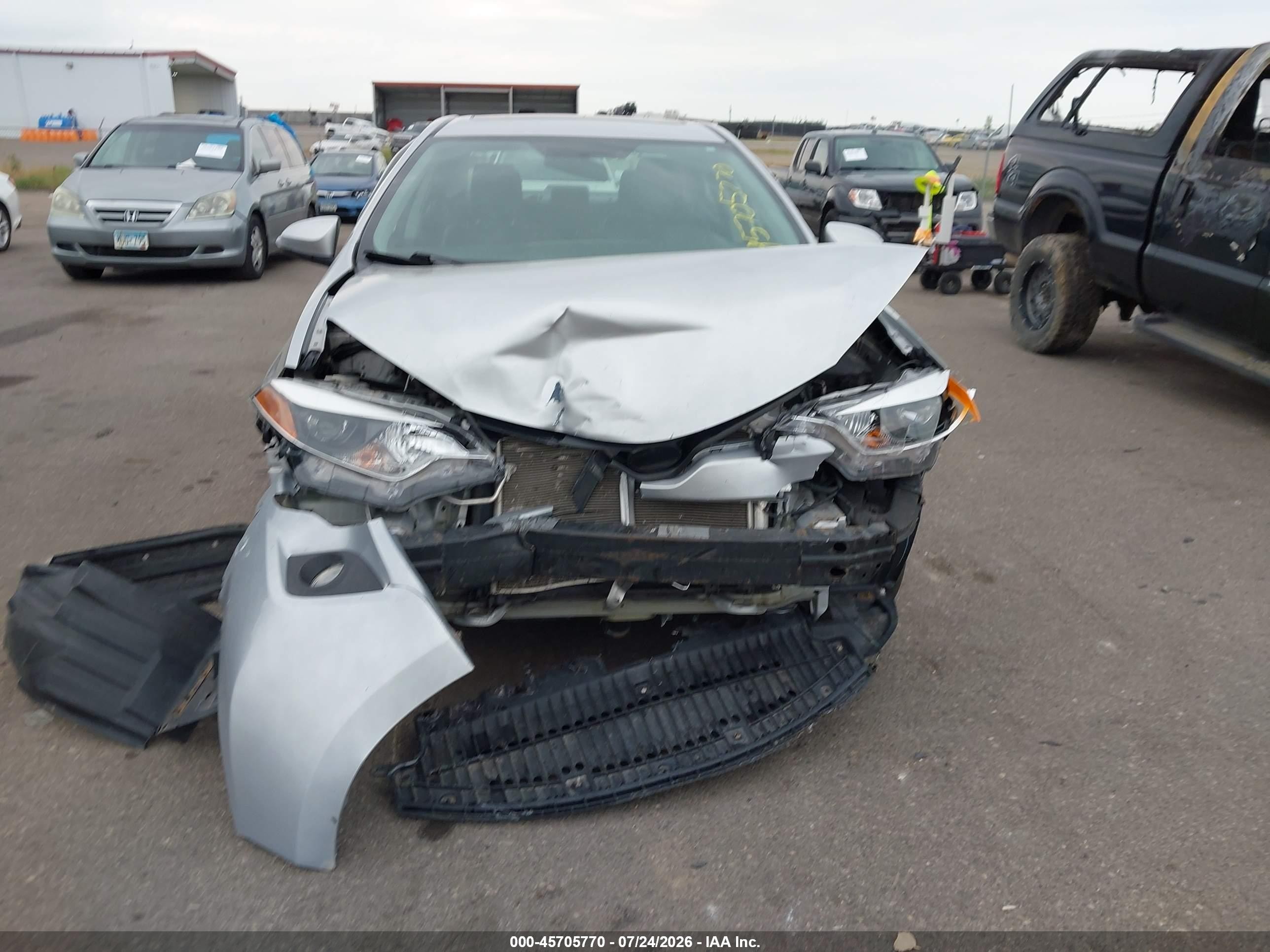 2015 Toyota Corolla S Plus Silver vin: 2T1BURHE2FC339990