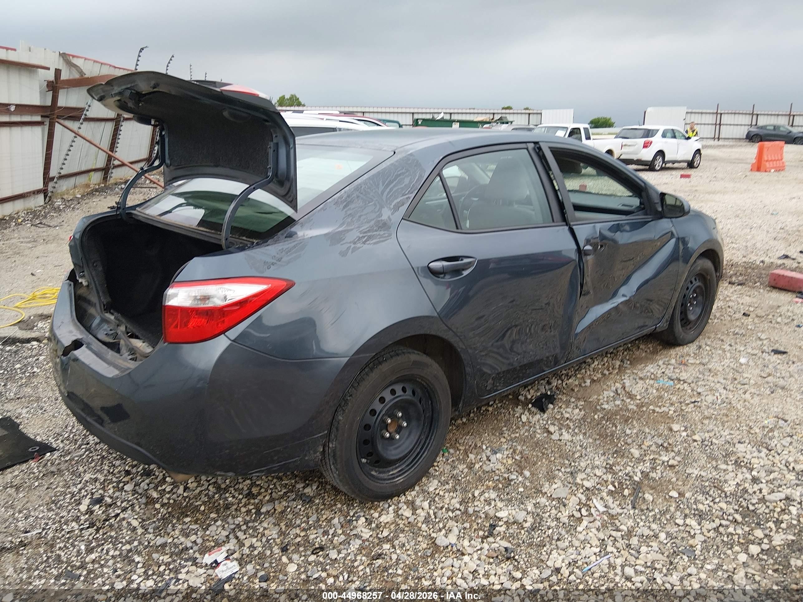2015 Toyota Corolla Le Серый vin: 2T1BURHE2FC343084