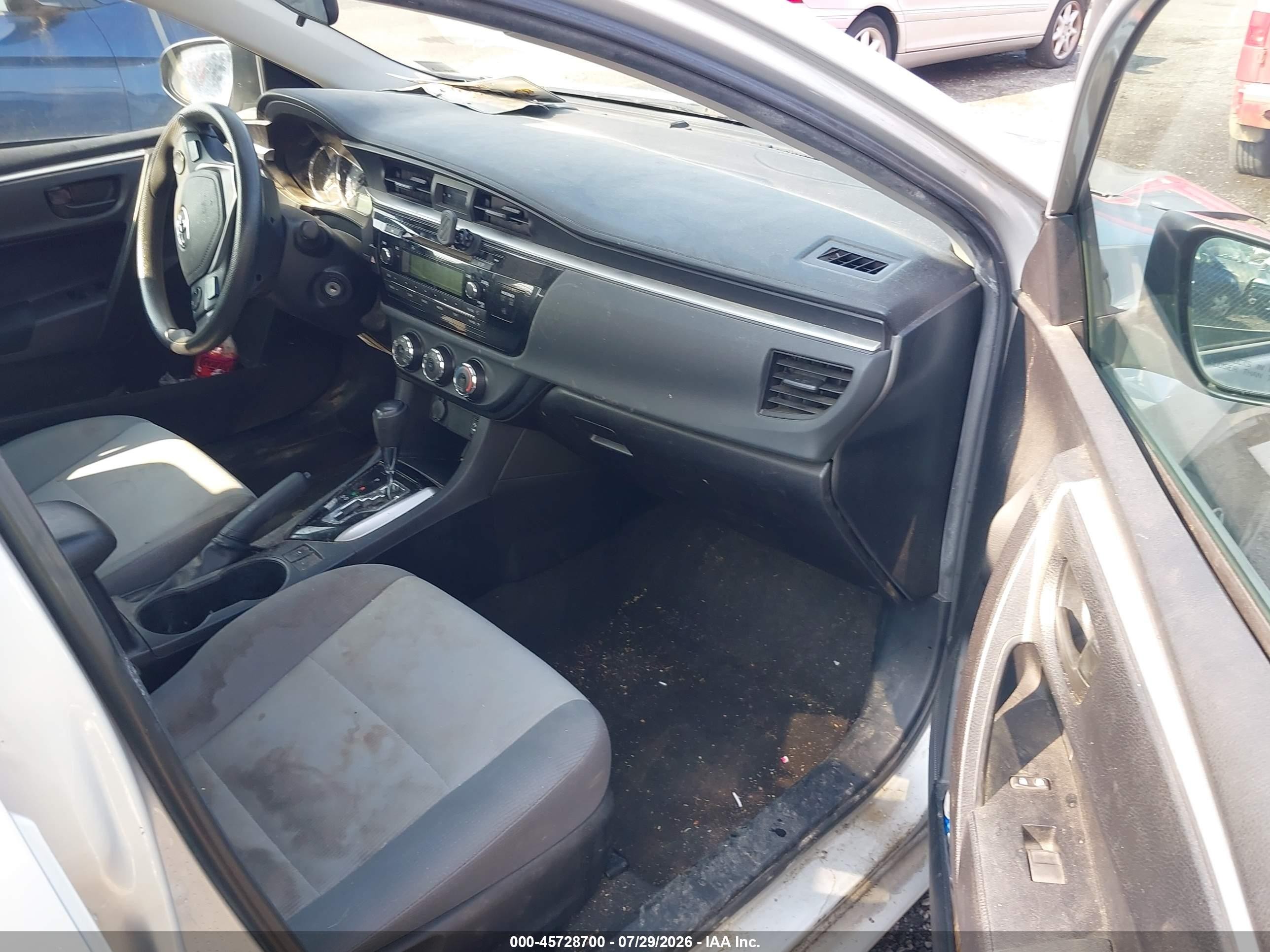 2015 Toyota Corolla L Silver vin: 2T1BURHE2FC346115