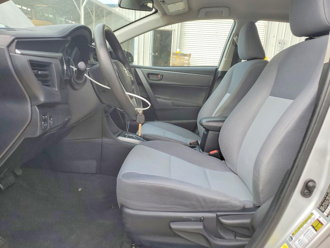2015 Toyota Corolla L Silver vin: 2T1BURHE2FC352190