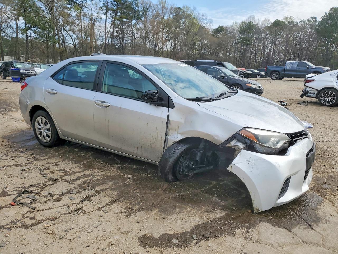 2015 Toyota Corolla L Silver vin: 2T1BURHE2FC352190