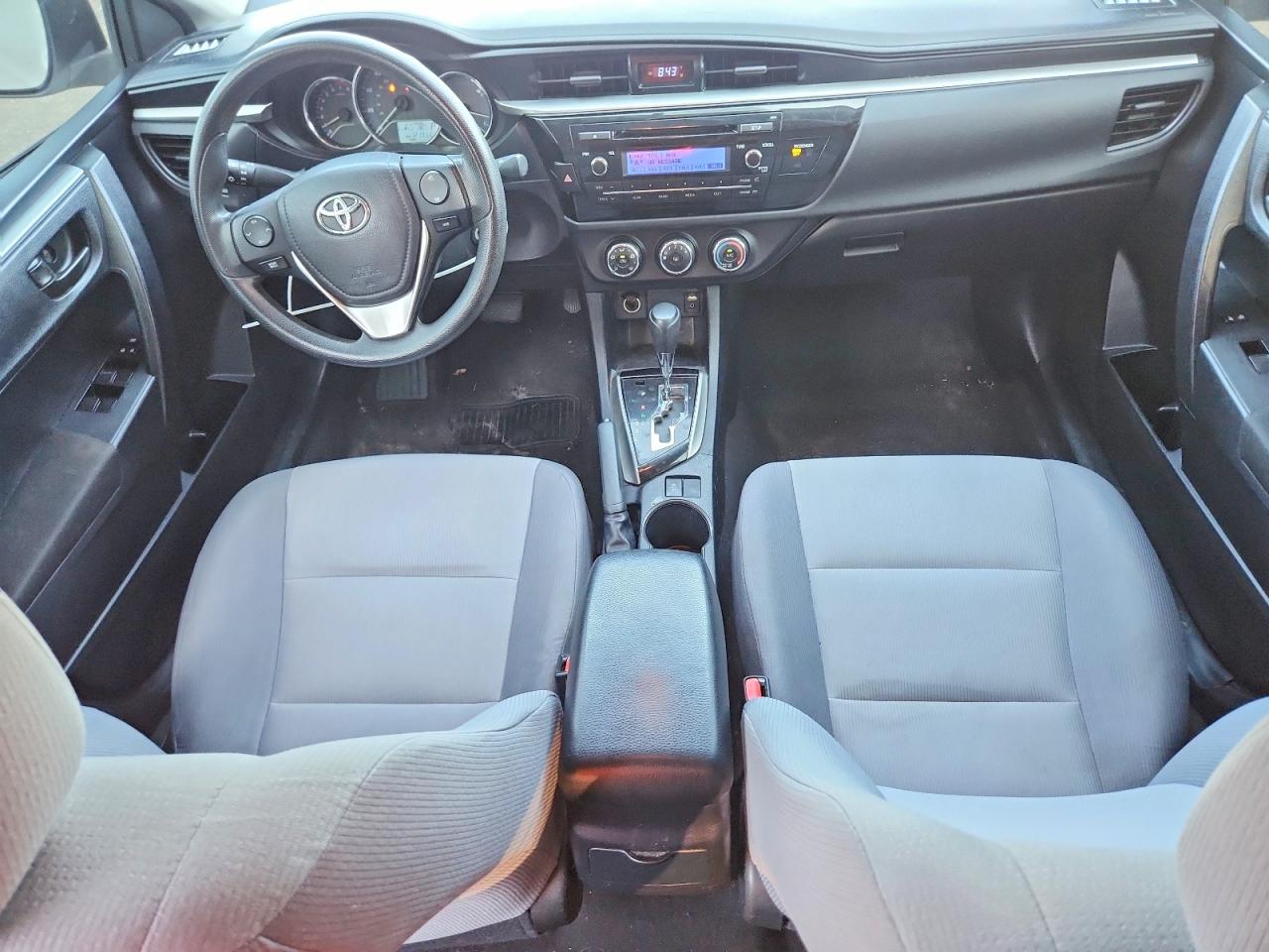2015 Toyota Corolla L Белый vin: 2T1BURHE2FC352982