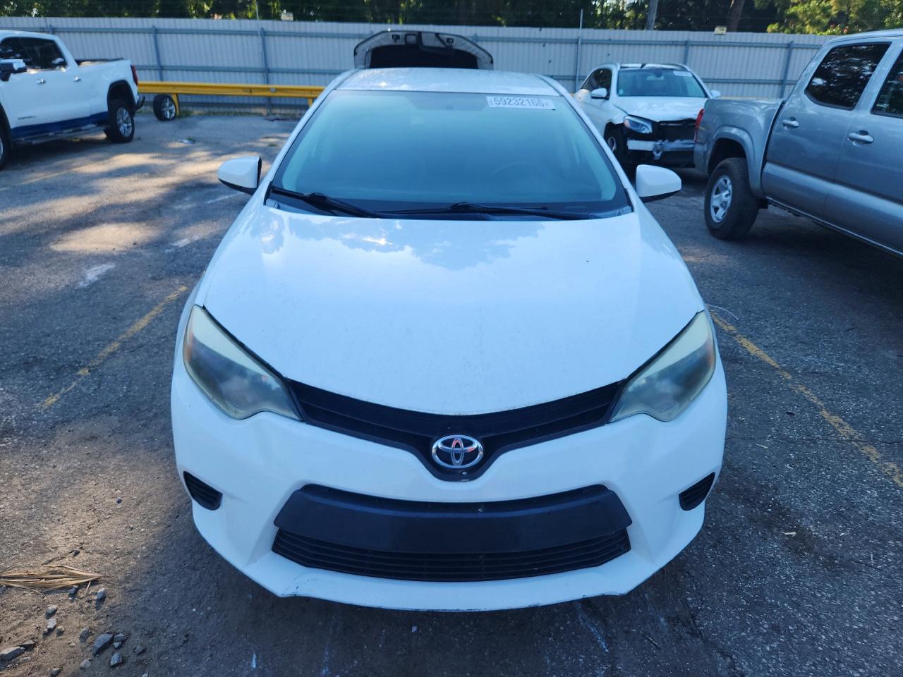 2015 Toyota Corolla L Белый vin: 2T1BURHE2FC352982