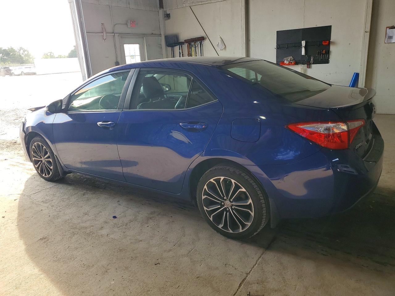 2015 Toyota Corolla S Plus Blue vin: 2T1BURHE2FC375100