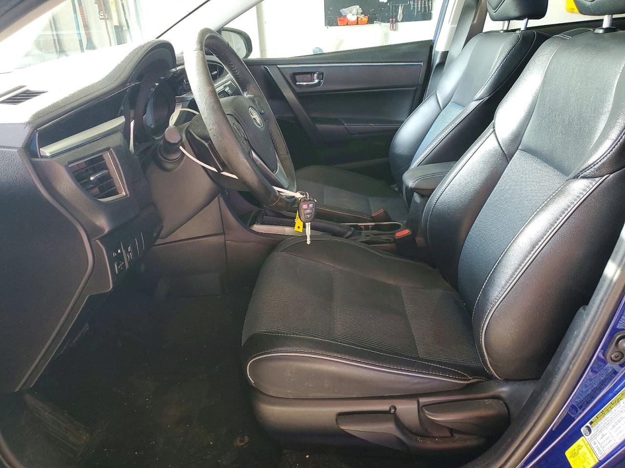 2015 Toyota Corolla S Plus Blue vin: 2T1BURHE2FC375100