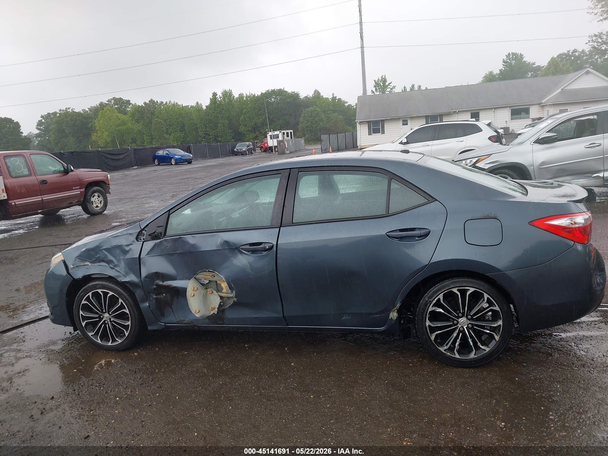2015 Toyota Corolla S Premium Blue vin: 2T1BURHE2FC383097