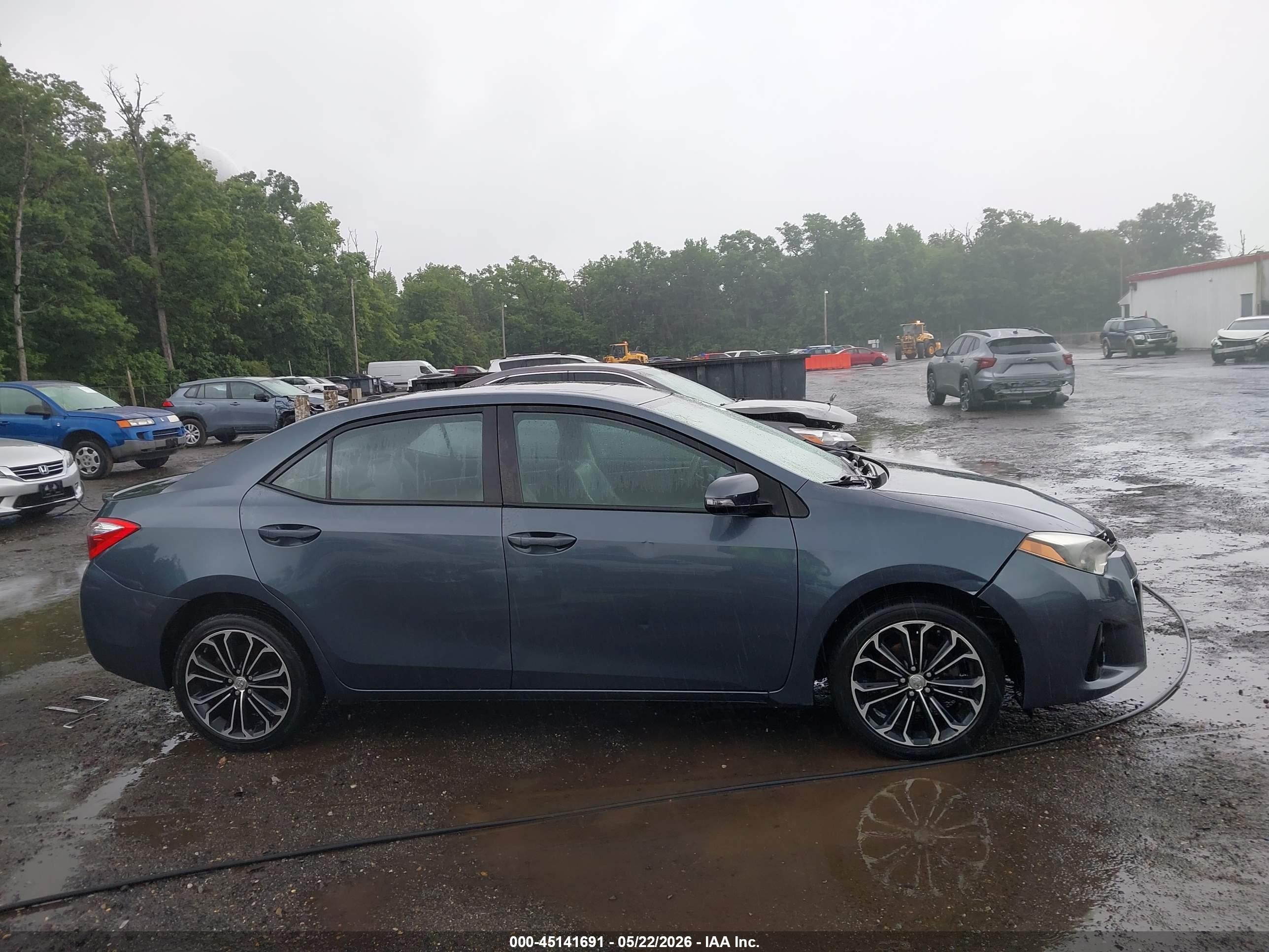 2015 Toyota Corolla S Premium Blue vin: 2T1BURHE2FC383097