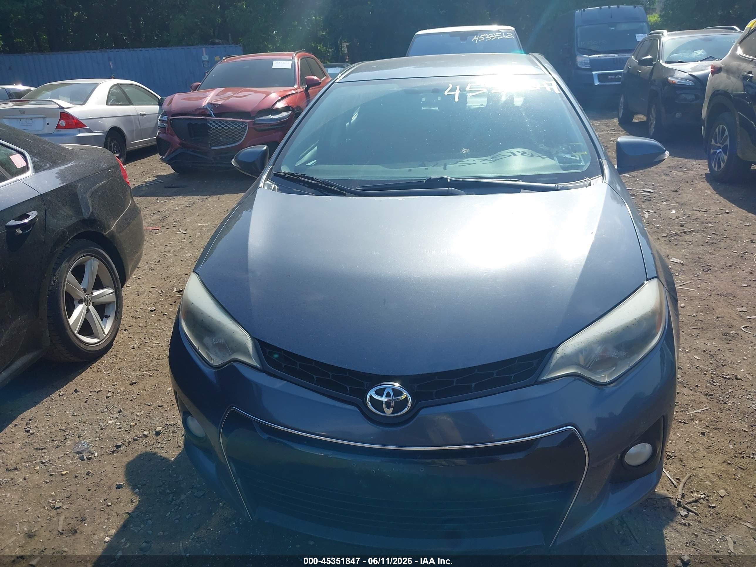 2015 Toyota Corolla S Plus Blue vin: 2T1BURHE2FC384217