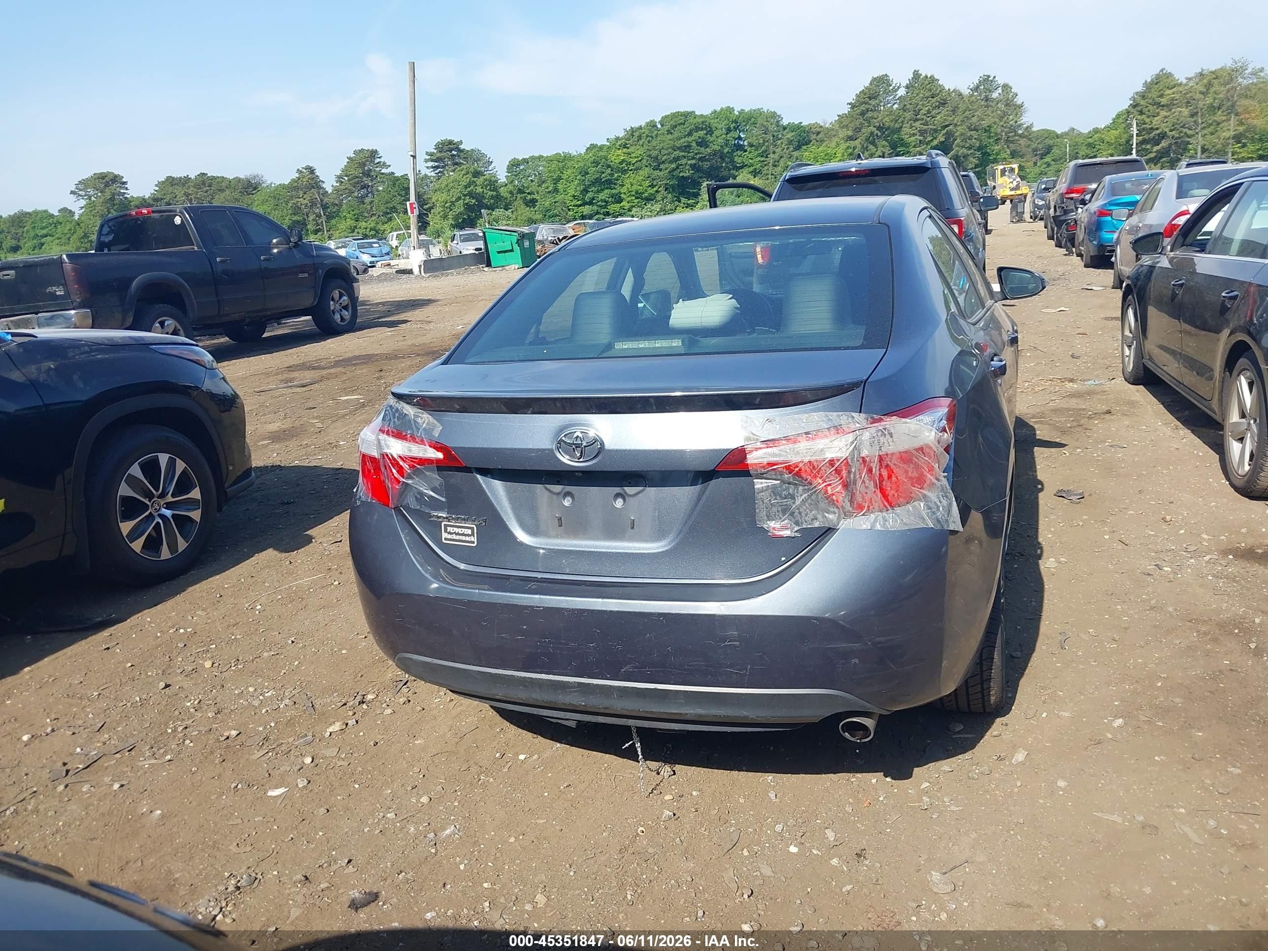 2015 Toyota Corolla S Plus Blue vin: 2T1BURHE2FC384217