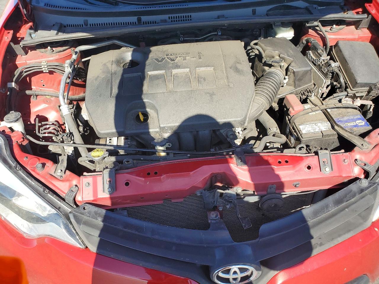 2015 Toyota Corolla Le Plus Red vin: 2T1BURHE2FC387778