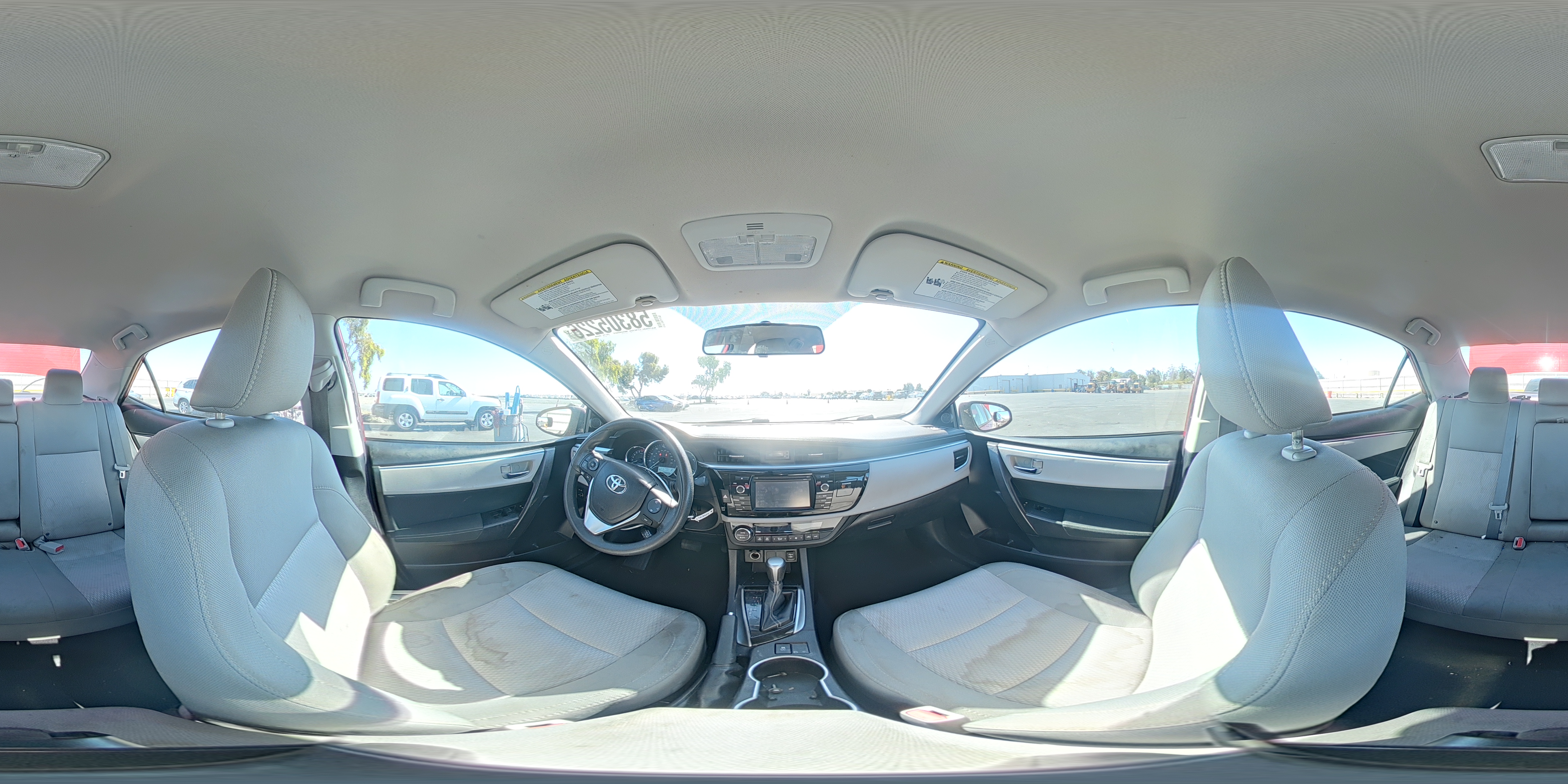 2015 Toyota Corolla Le Plus Red vin: 2T1BURHE2FC387778