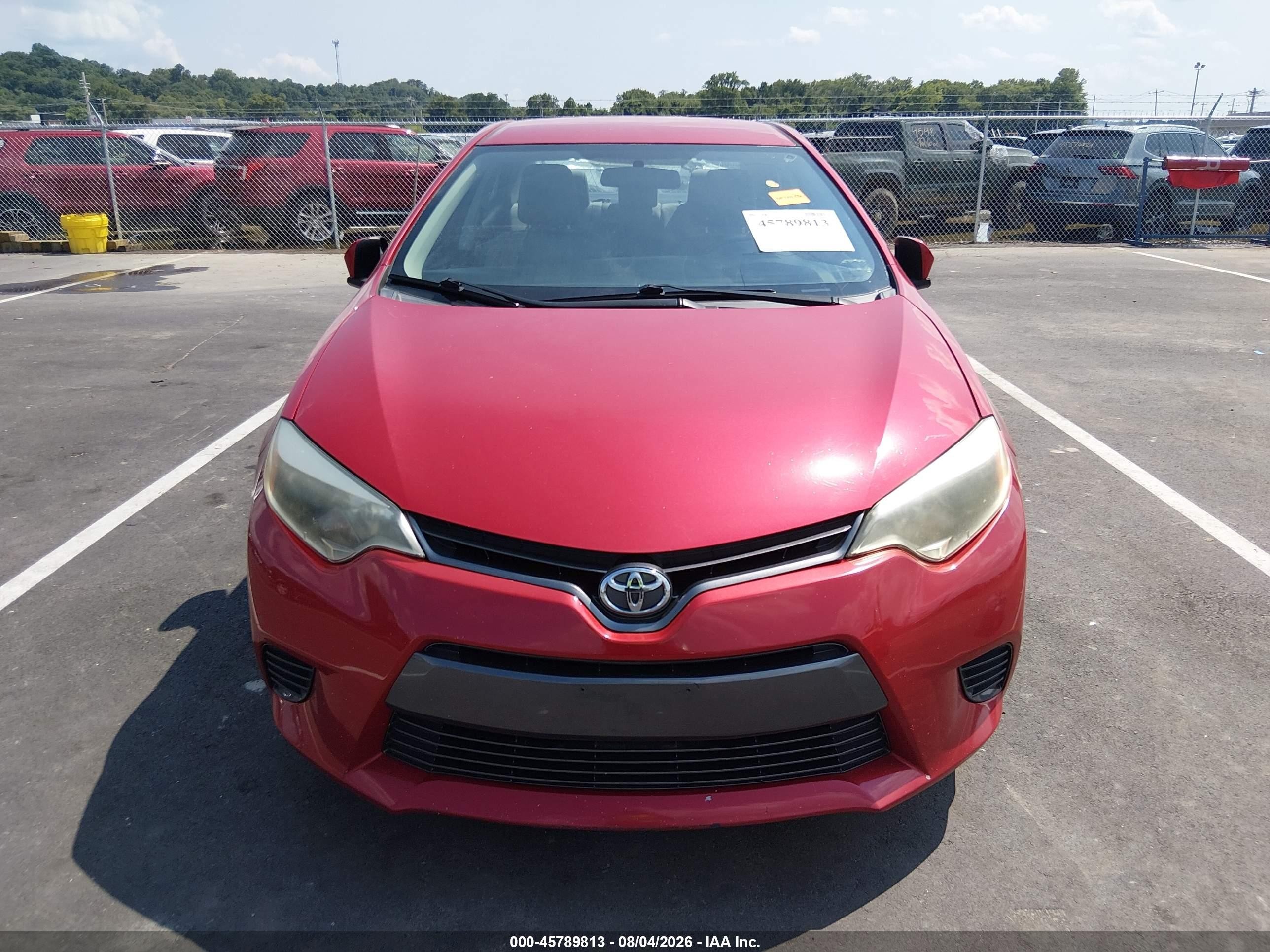 2015 Toyota Corolla Le Red vin: 2T1BURHE2FC397761