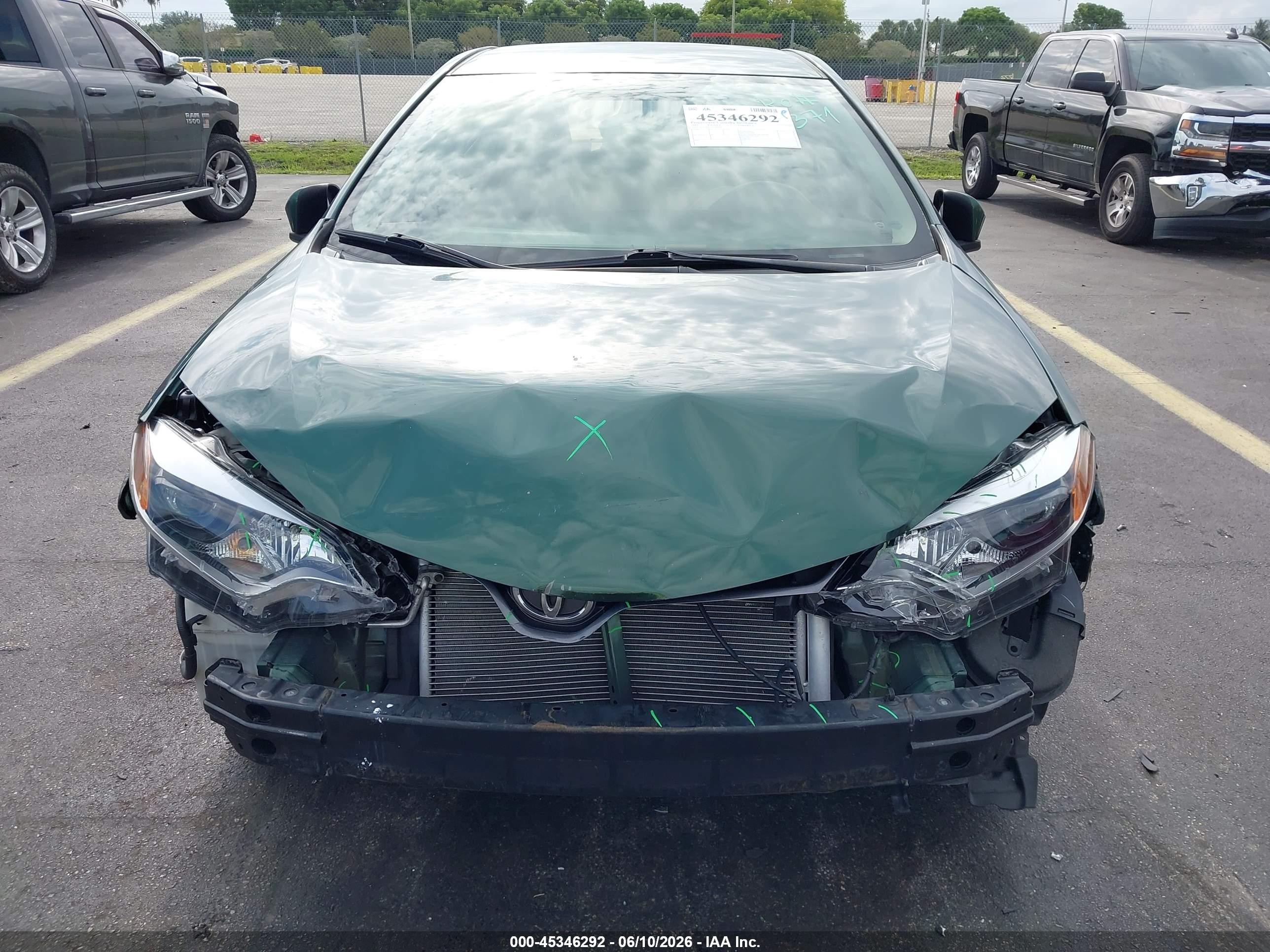 2015 Toyota Corolla Le Green vin: 2T1BURHE2FC399395