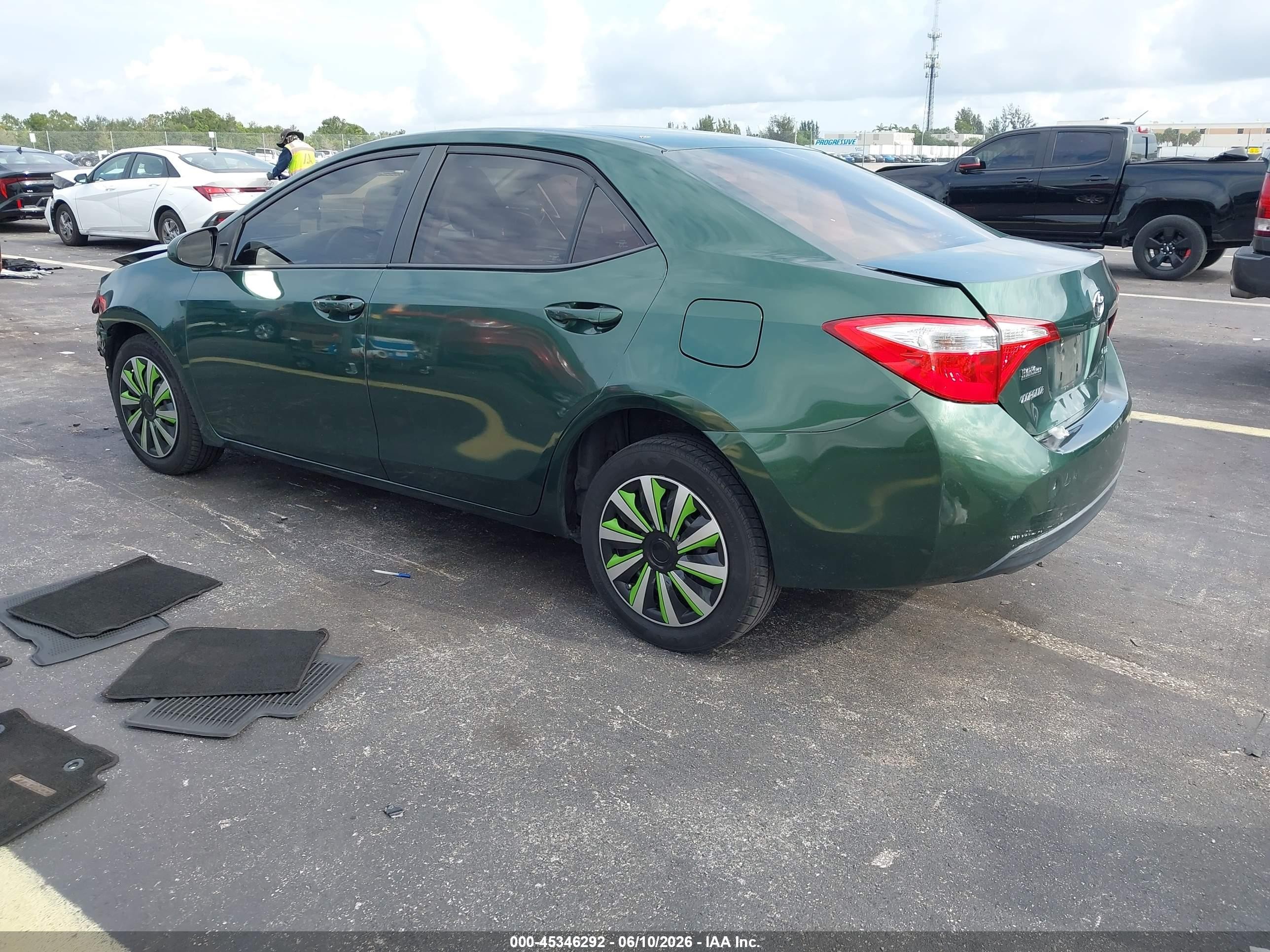 2015 Toyota Corolla Le Green vin: 2T1BURHE2FC399395