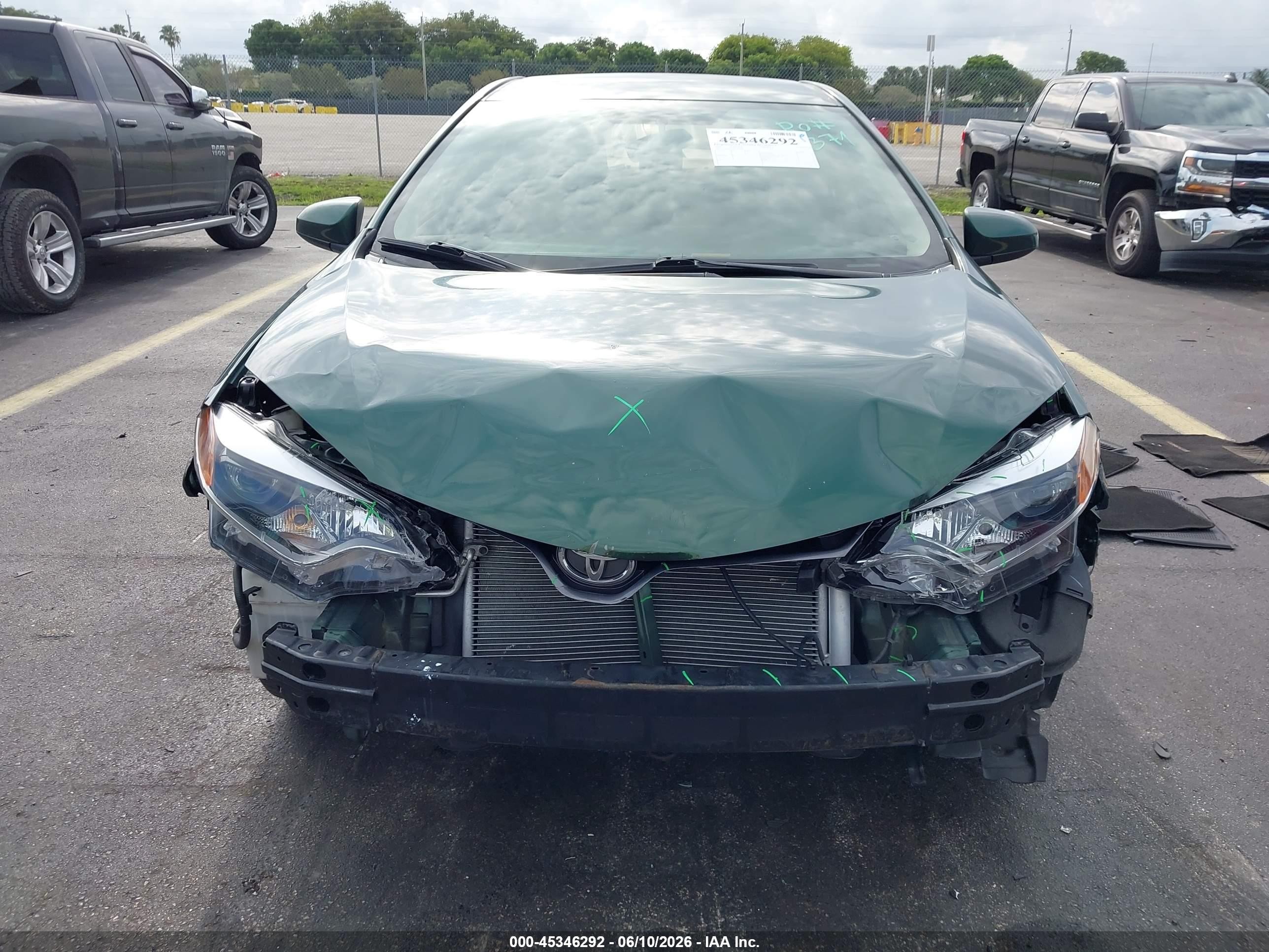 2015 Toyota Corolla Le Green vin: 2T1BURHE2FC399395