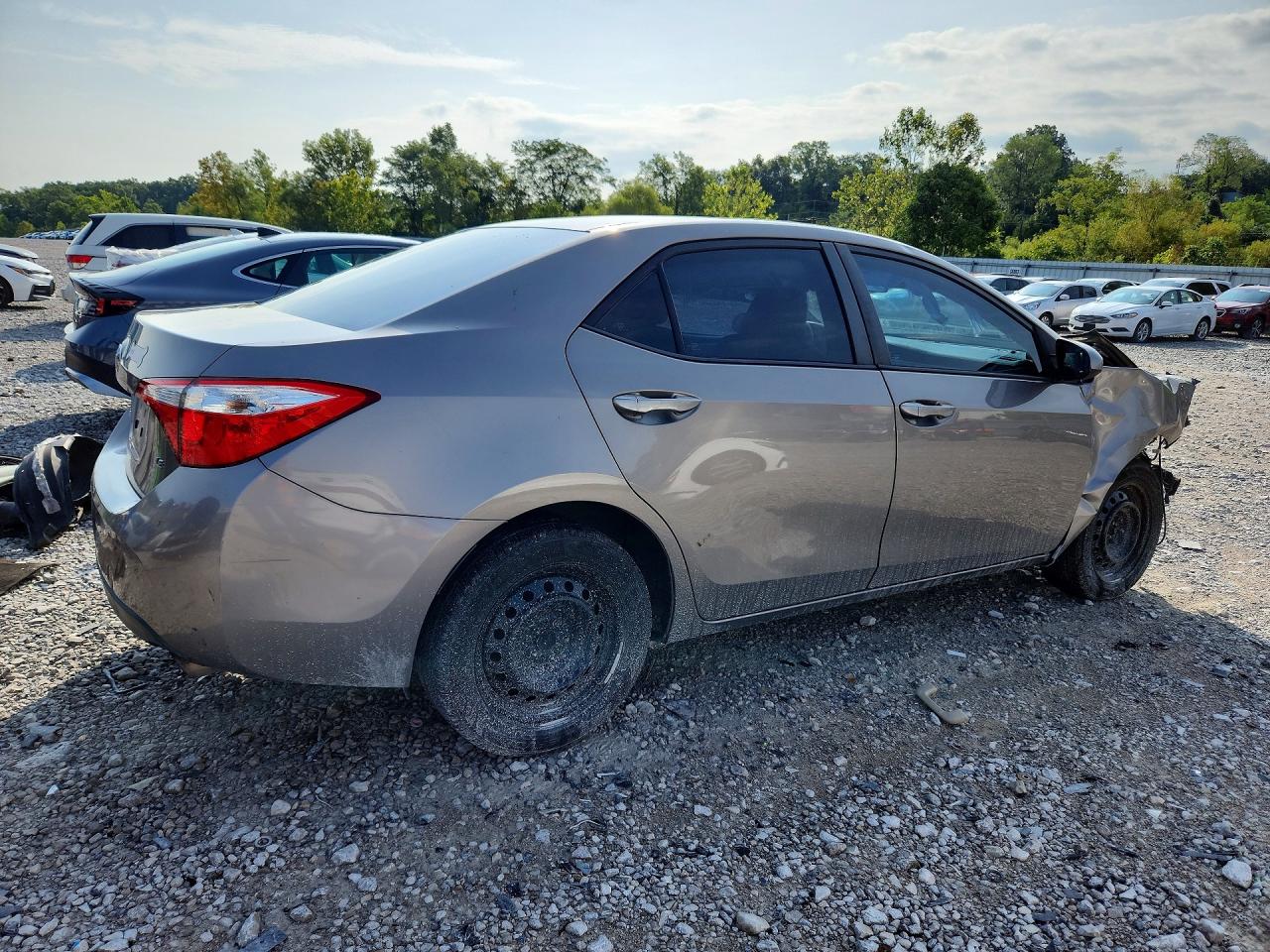 2015 Toyota Corolla Le Желто-коричневый vin: 2T1BURHE2FC399493