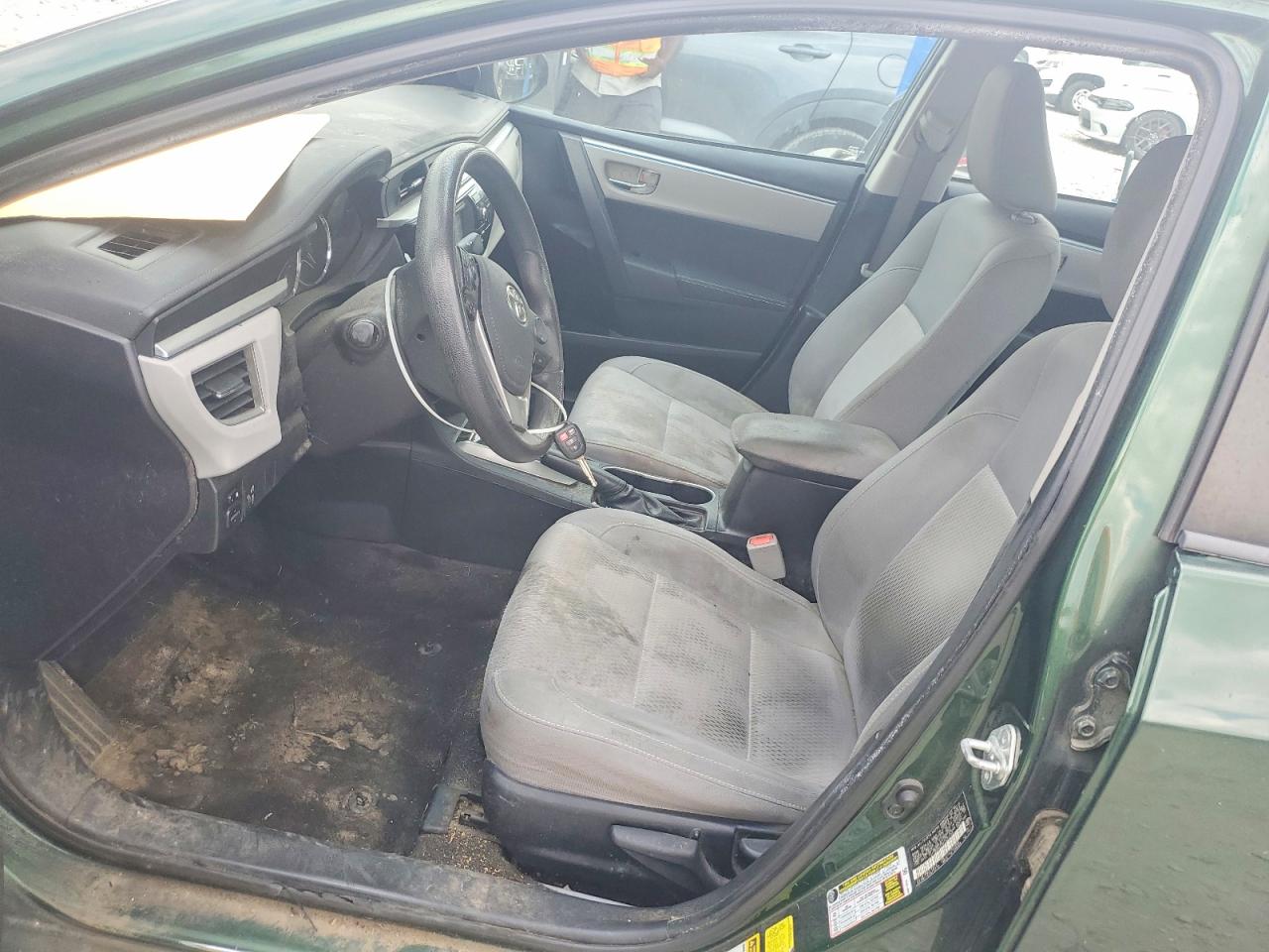 2015 Toyota Corolla Le Green vin: 2T1BURHE2FC402179