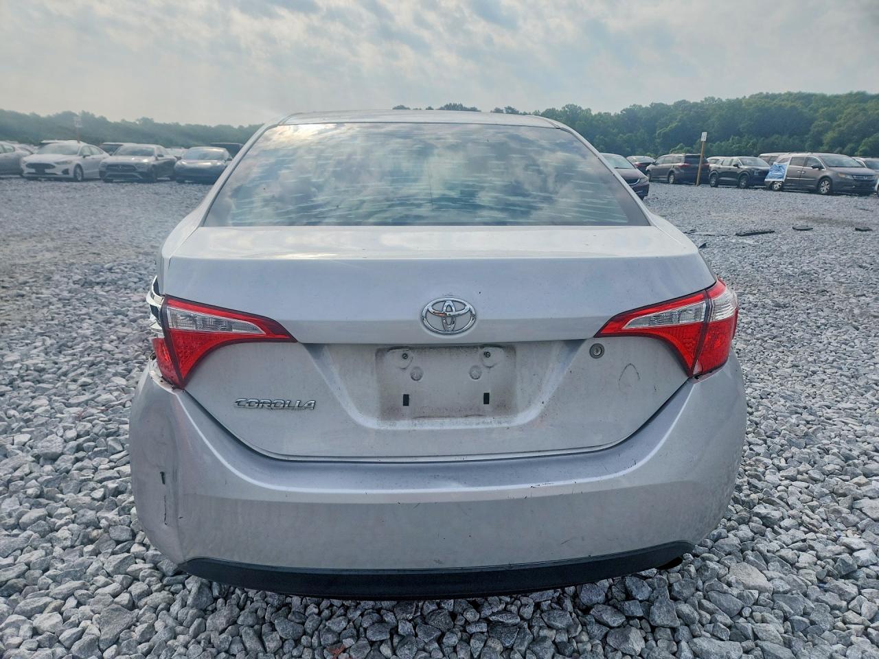 2015 Toyota Corolla L Silver vin: 2T1BURHE2FC411061