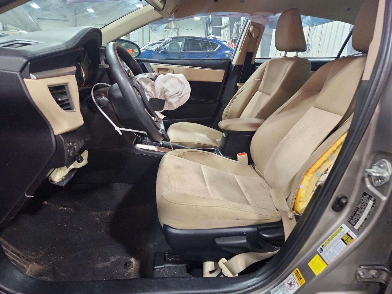2015 Toyota Corolla Le Желто-коричневый vin: 2T1BURHE2FC421993