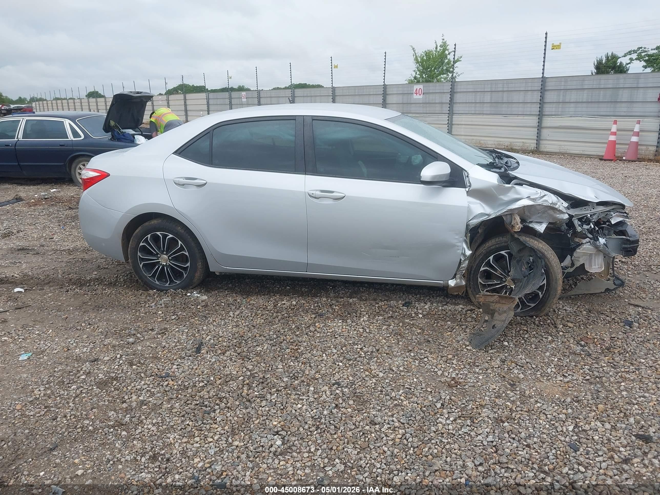 2015 Toyota Corolla L Silver vin: 2T1BURHE2FC436591