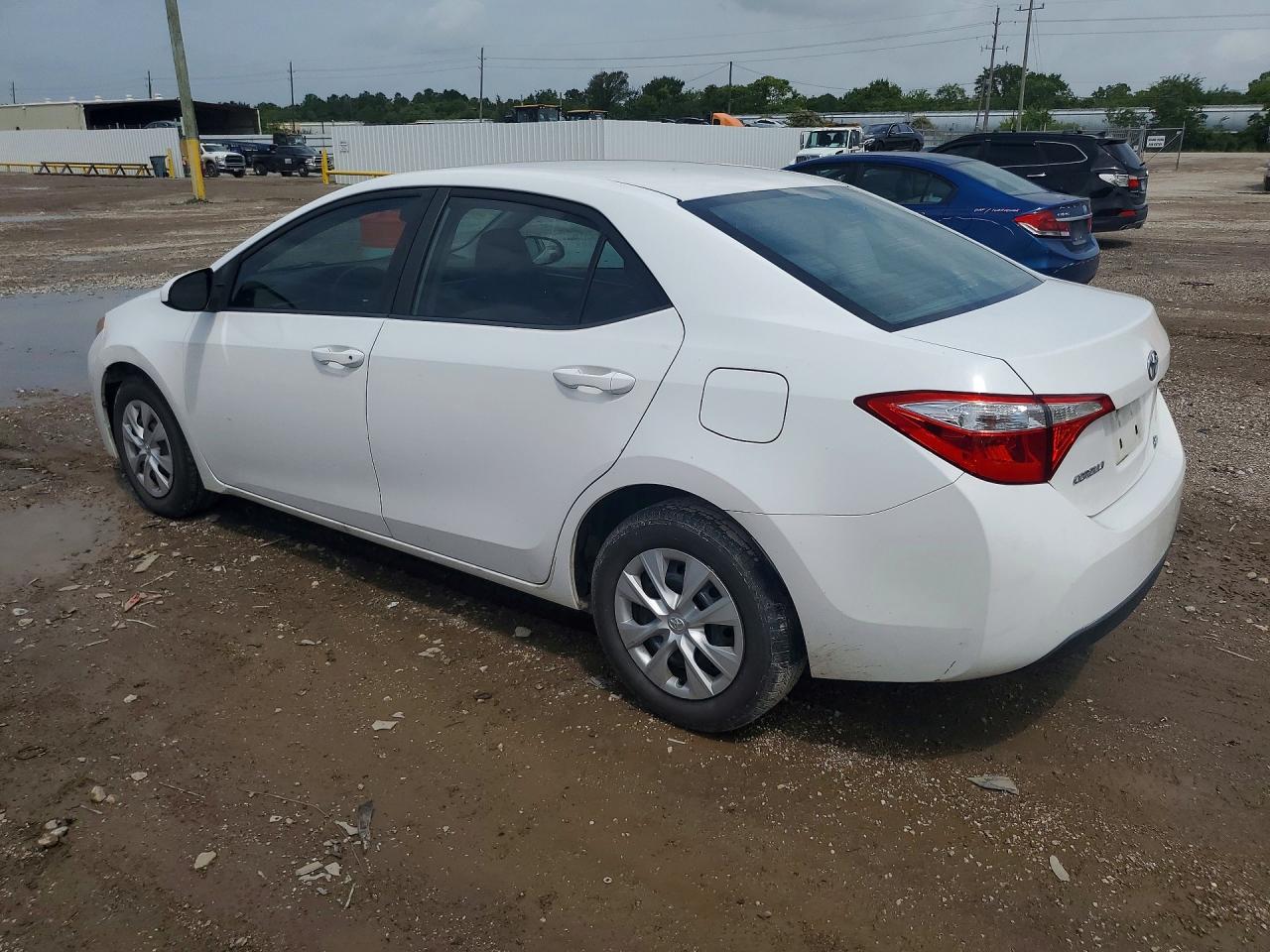 2015 Toyota Corolla L White vin: 2T1BURHE2FC438146