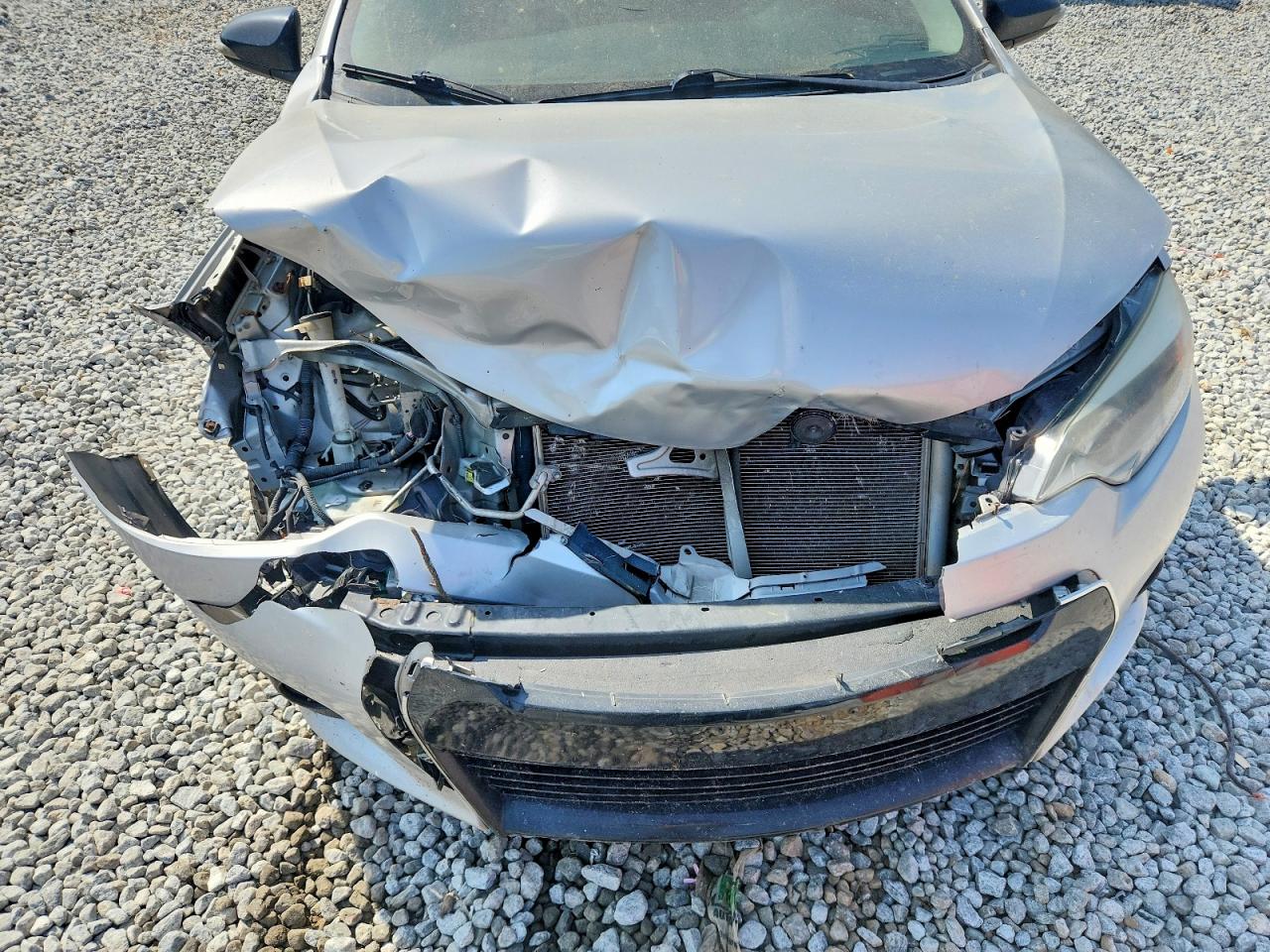 2015 Toyota Corolla S Plus Silver vin: 2T1BURHE2FC440270