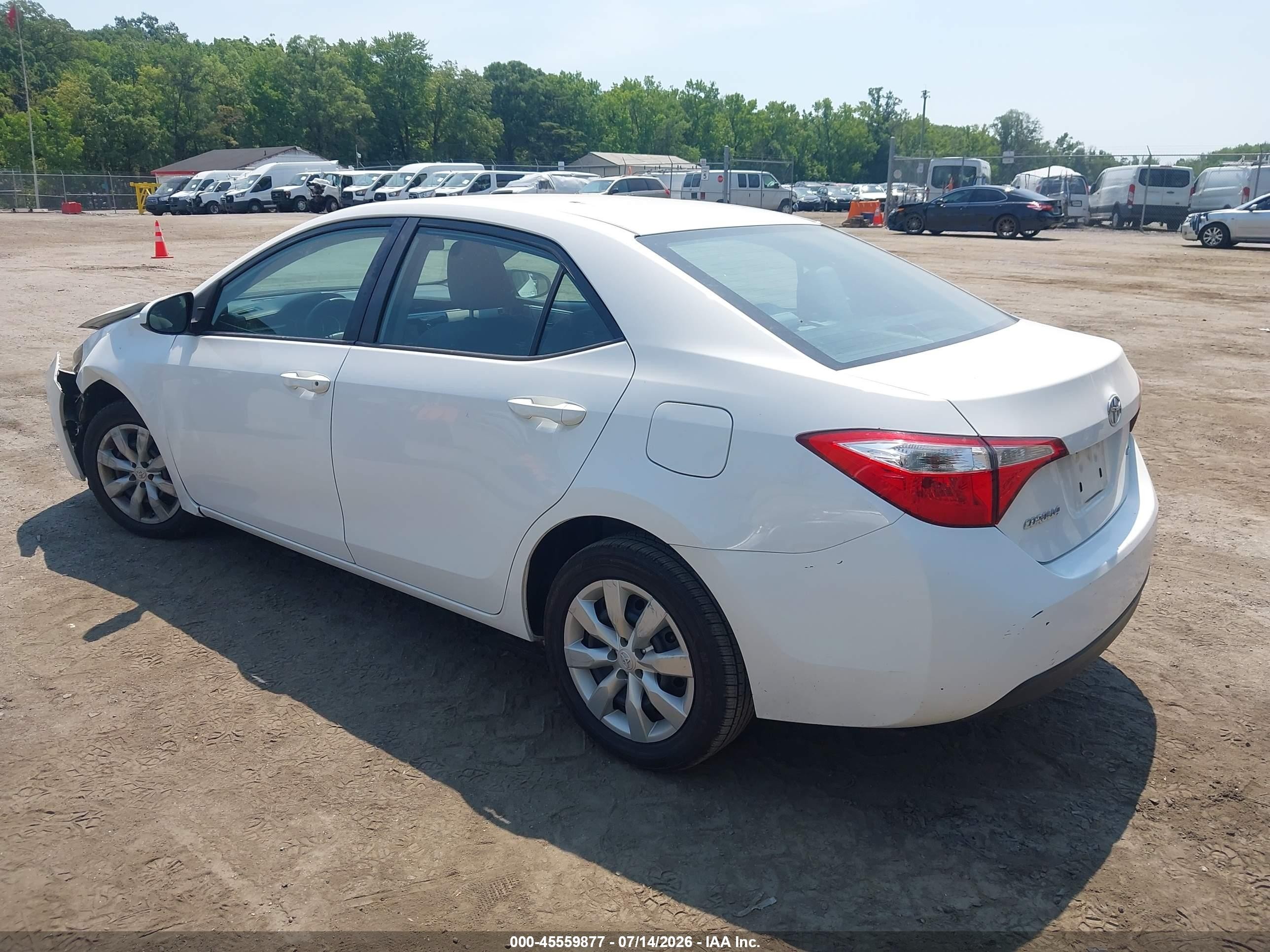2015 Toyota Corolla Le Белый vin: 2T1BURHE2FC451172