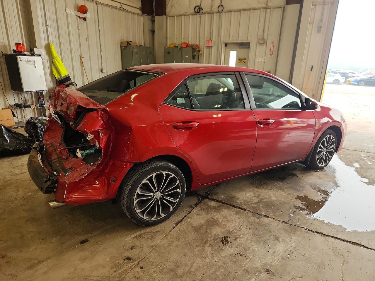 2015 Toyota Corolla S Plus Red vin: 2T1BURHE2FC453455
