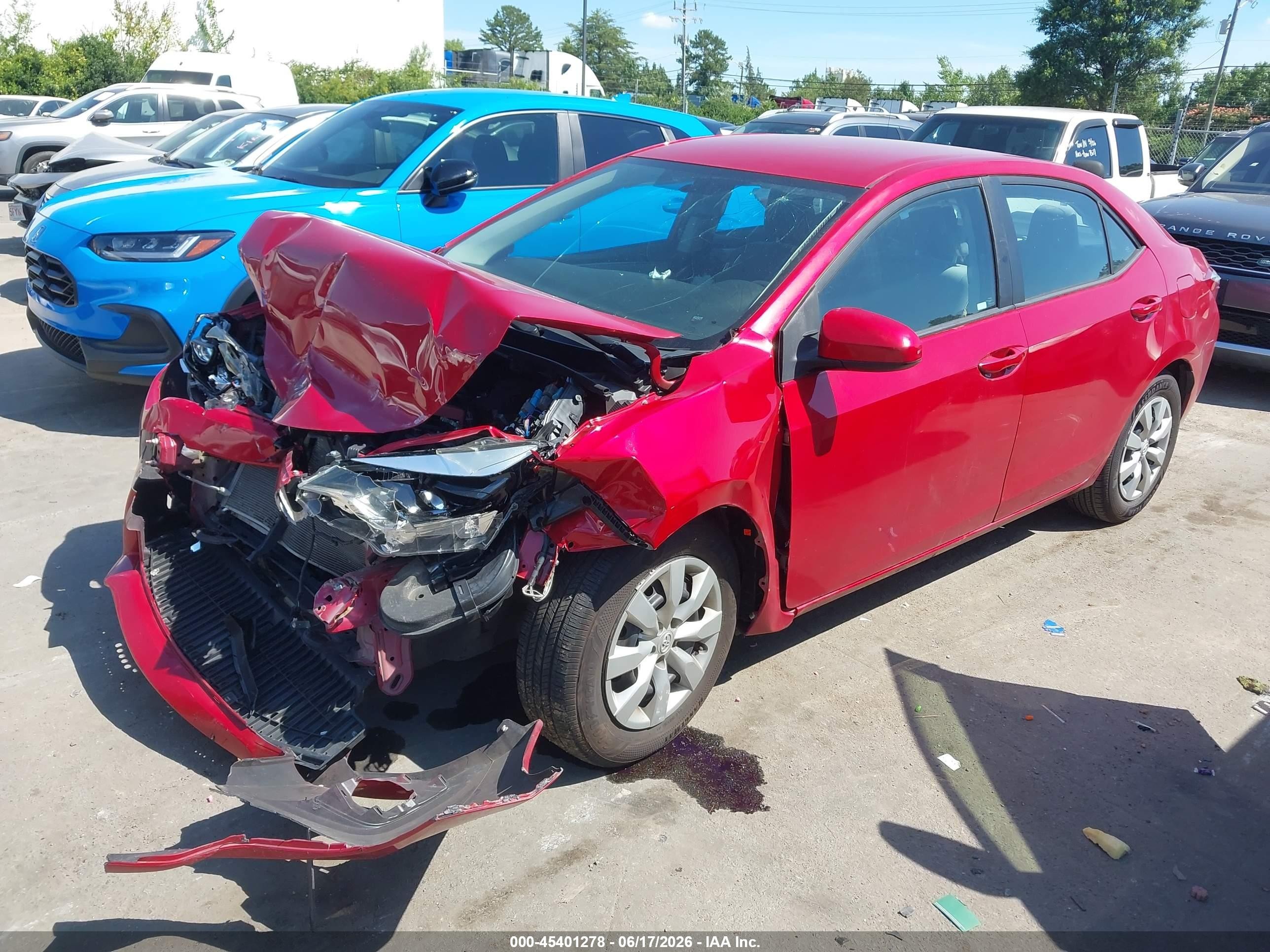 2015 Toyota Corolla Le Red vin: 2T1BURHE2FC476945