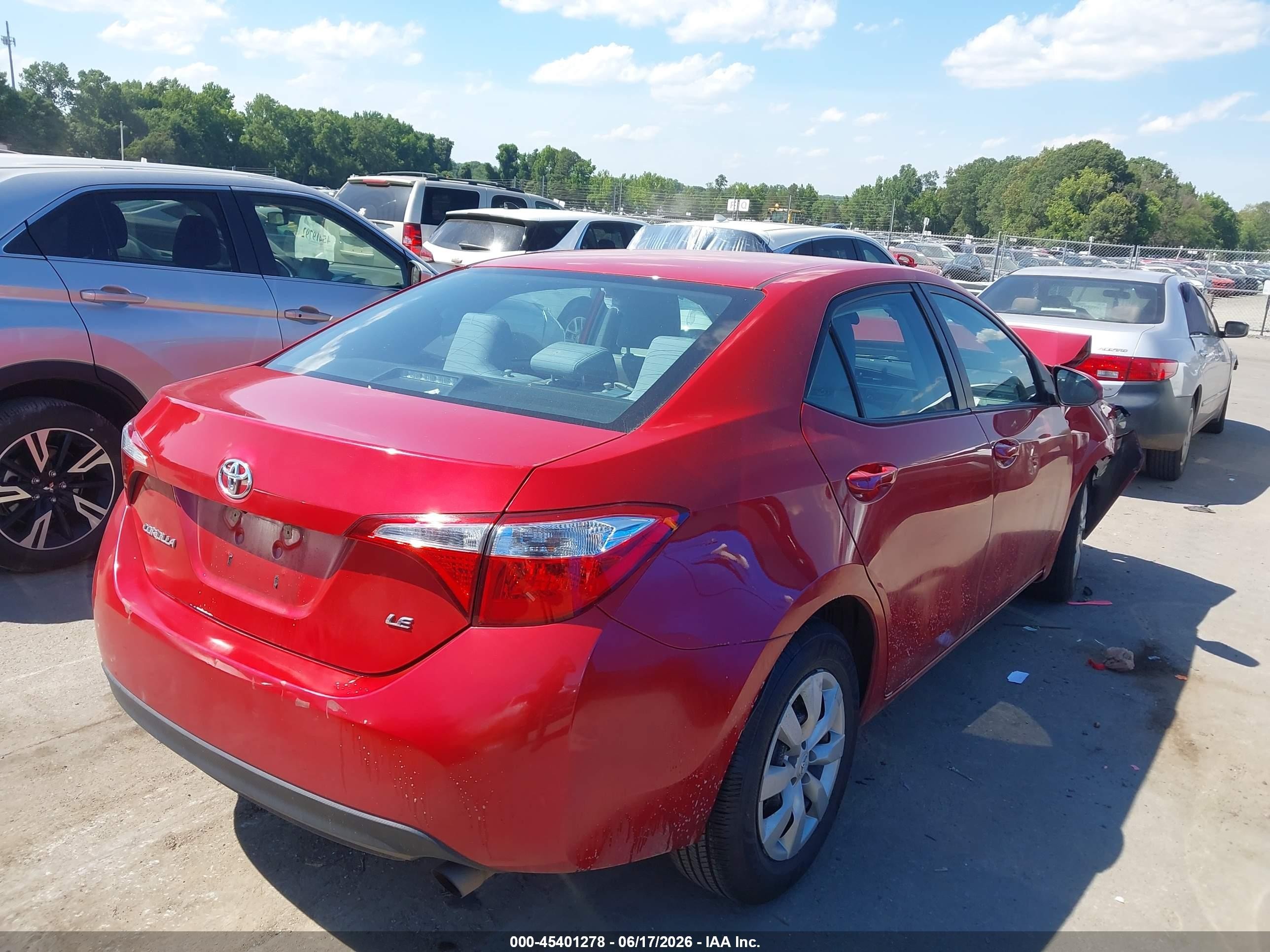 2015 Toyota Corolla Le Red vin: 2T1BURHE2FC476945