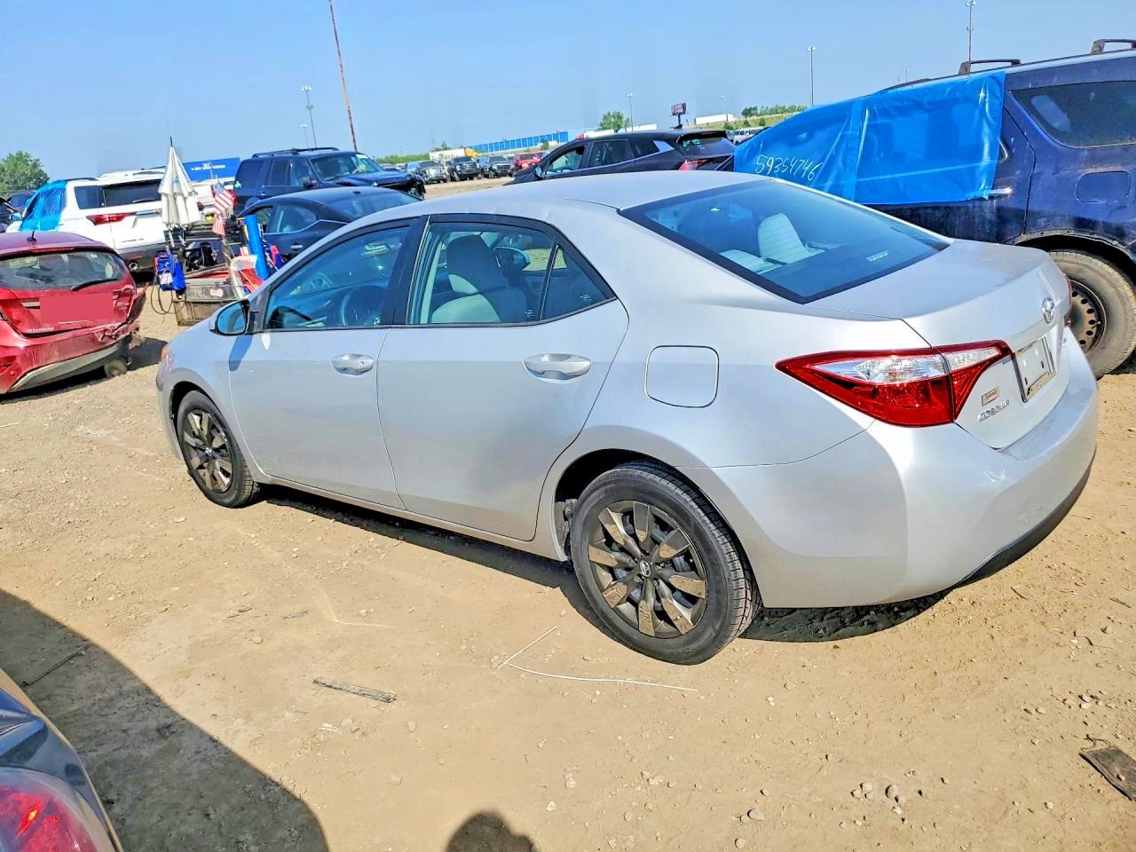 2015 Toyota Corolla Le Silver vin: 2T1BURHE2FC477674