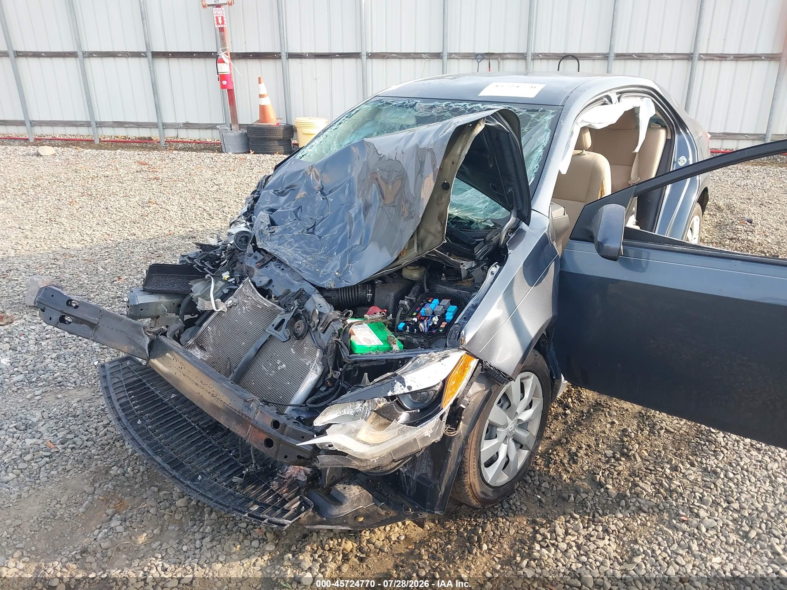2015 Toyota Corolla Le Blue vin: 2T1BURHE2FC478825