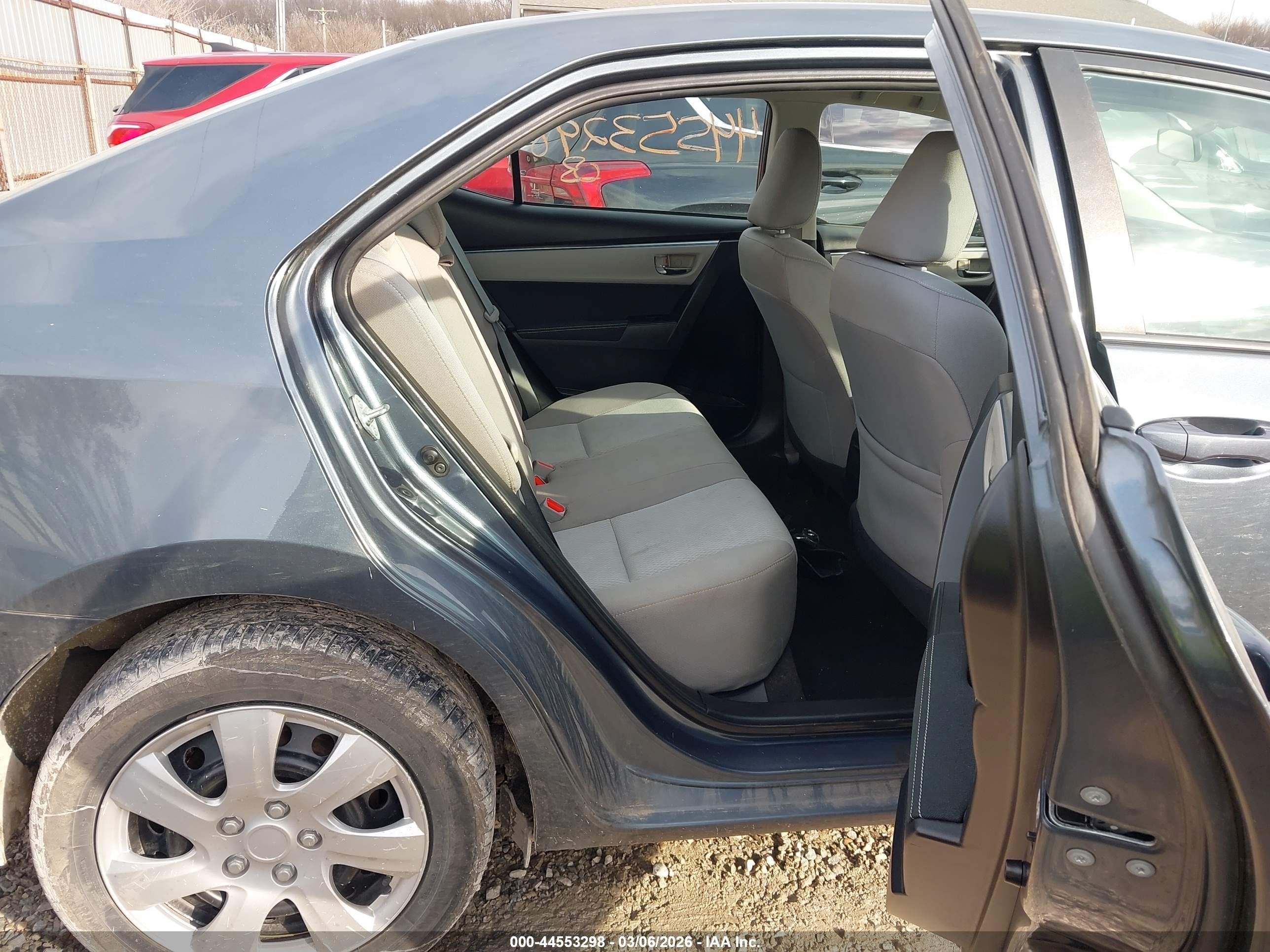 2016 Toyota Corolla Le Dark Blue vin: 2T1BURHE2GC555646