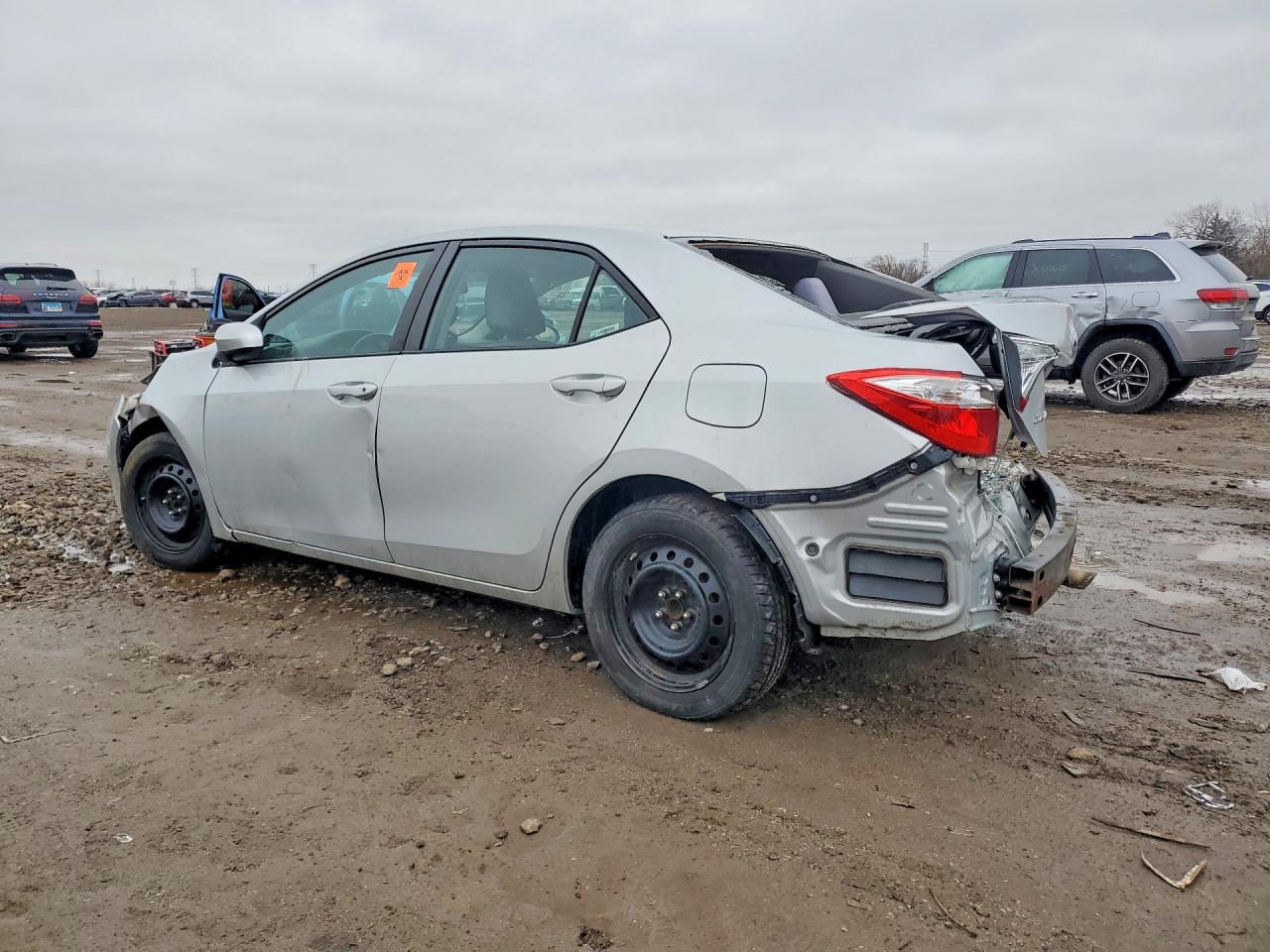 2016 Toyota Corolla L Silver vin: 2T1BURHE2GC636291