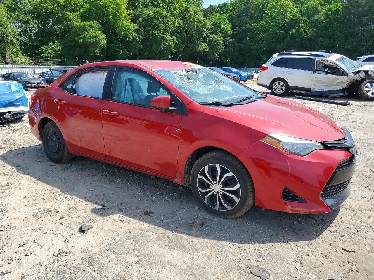 2017 Toyota Corolla Le Red vin: 2T1BURHE2HC802536