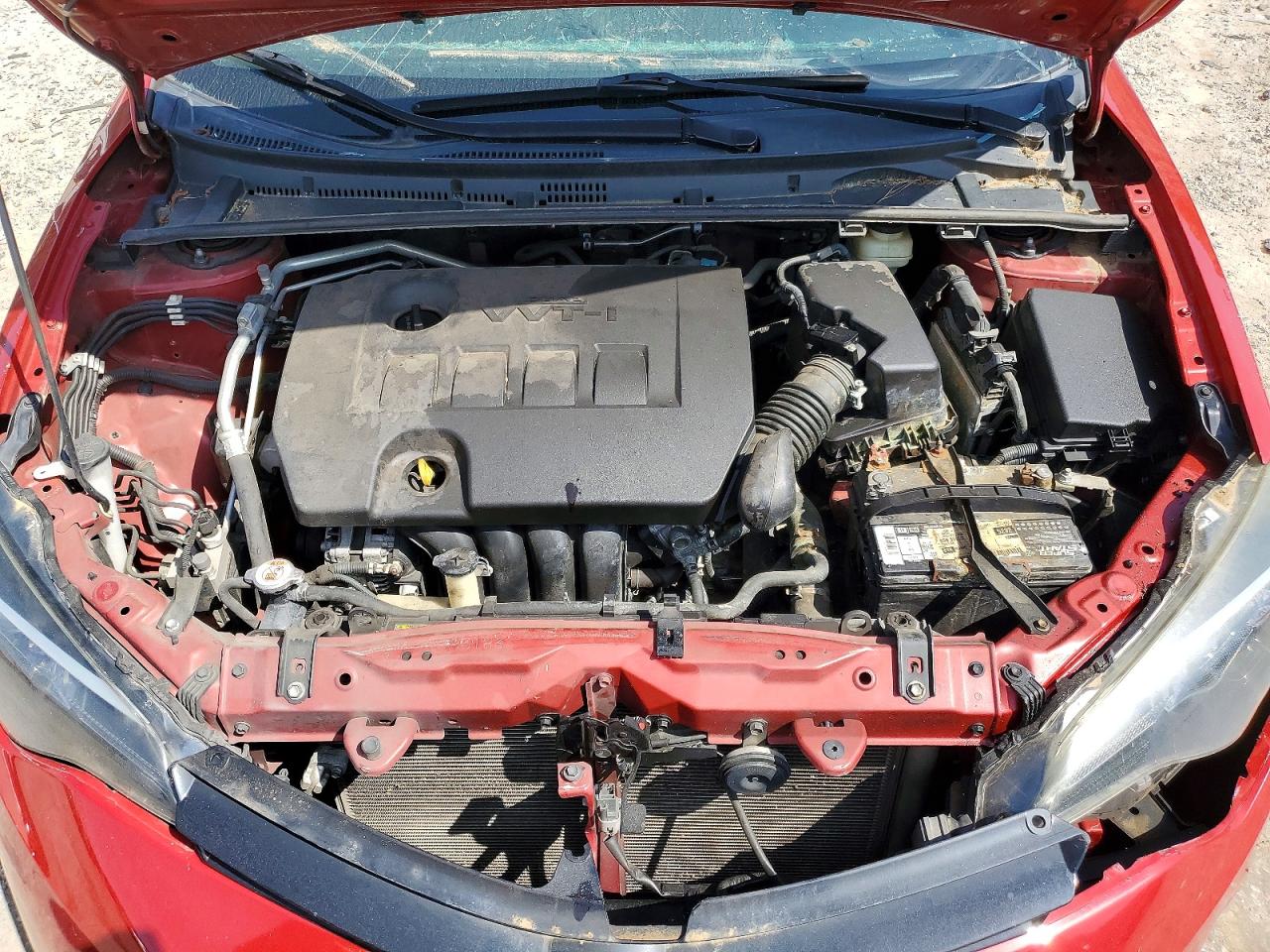 2017 Toyota Corolla Le Red vin: 2T1BURHE2HC802536