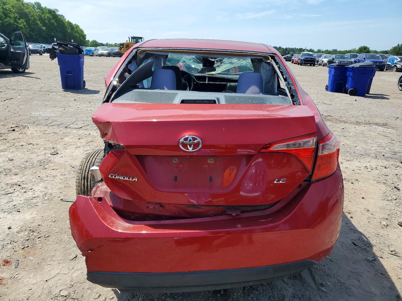 2017 Toyota Corolla Le Red vin: 2T1BURHE2HC802536