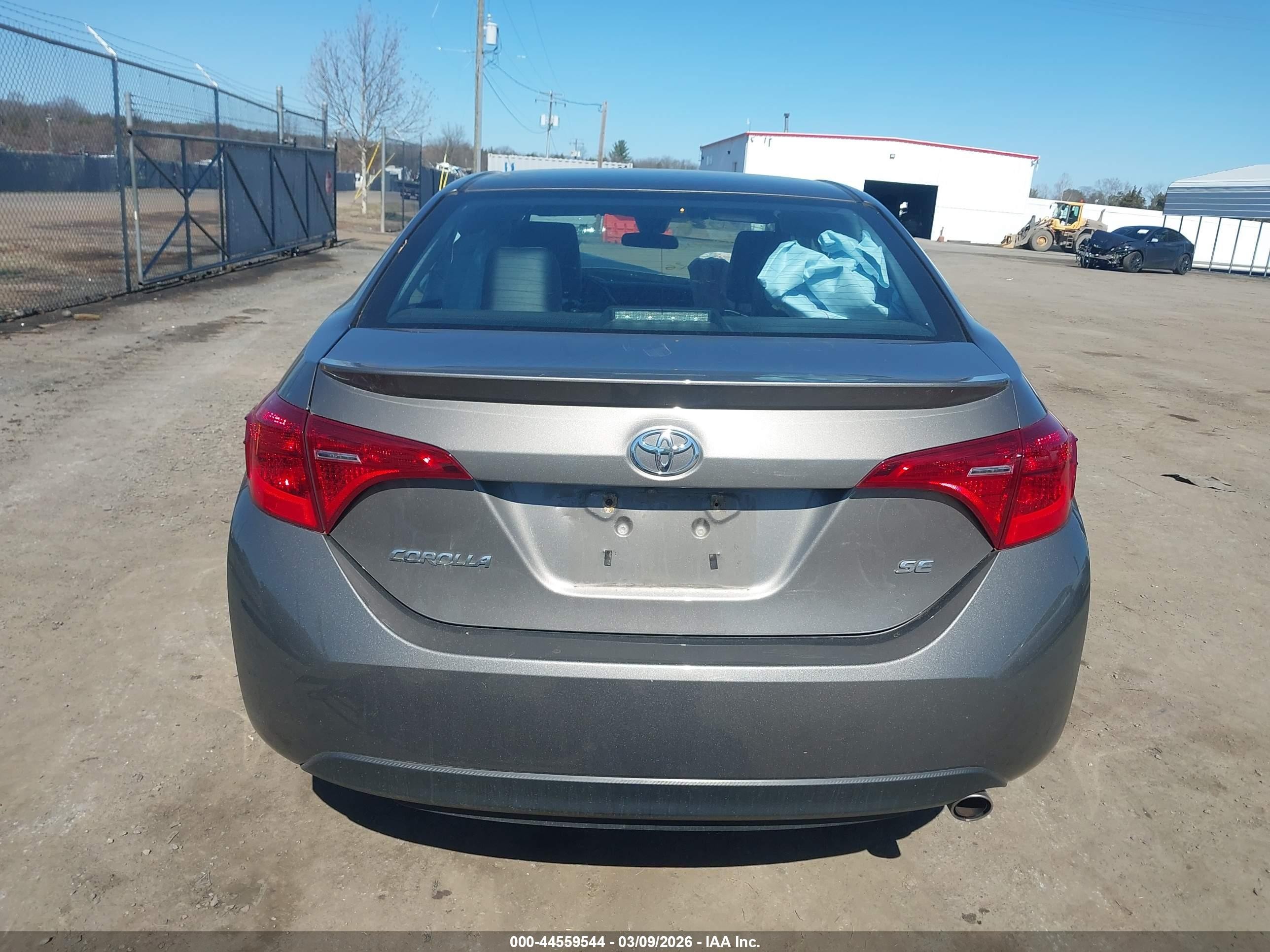2018 Toyota Corolla Se Gray vin: 2T1BURHE2JC979061