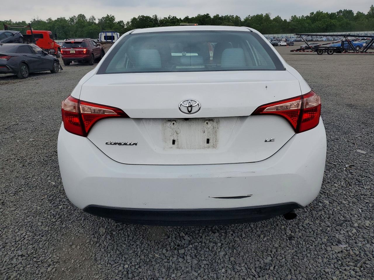 2019 Toyota Corolla Le White vin: 2T1BURHE2KC189941