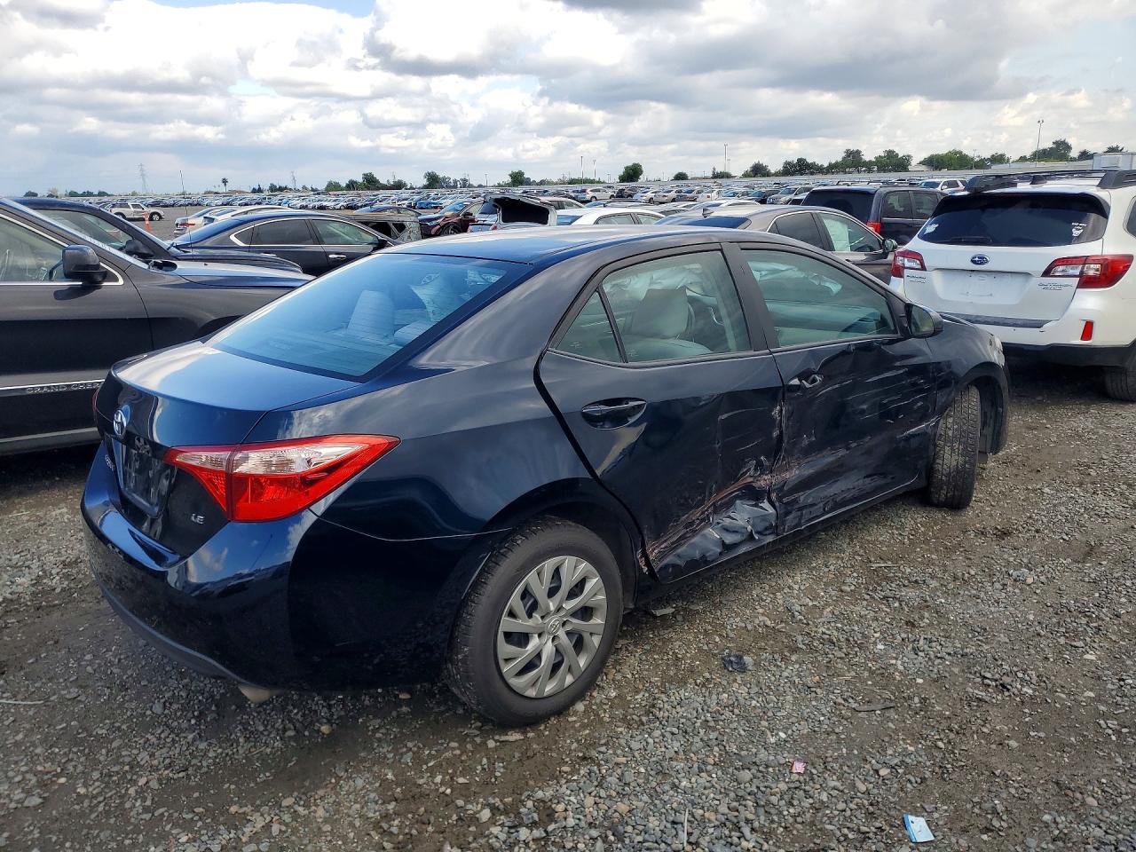2019 Toyota Corolla Le Blue vin: 2T1BURHE2KC192676