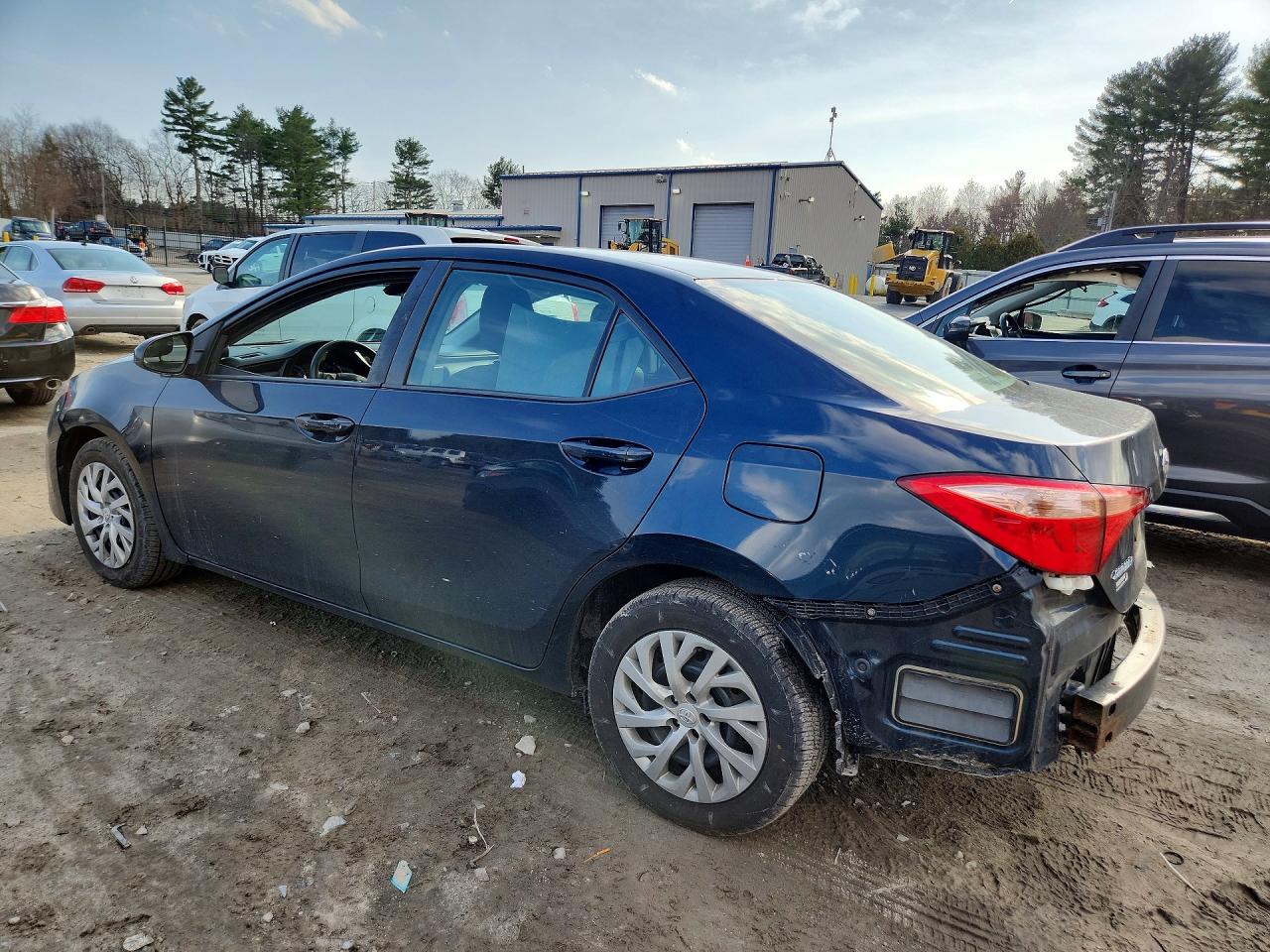 2019 Toyota Corolla Le Blue vin: 2T1BURHE2KC200484