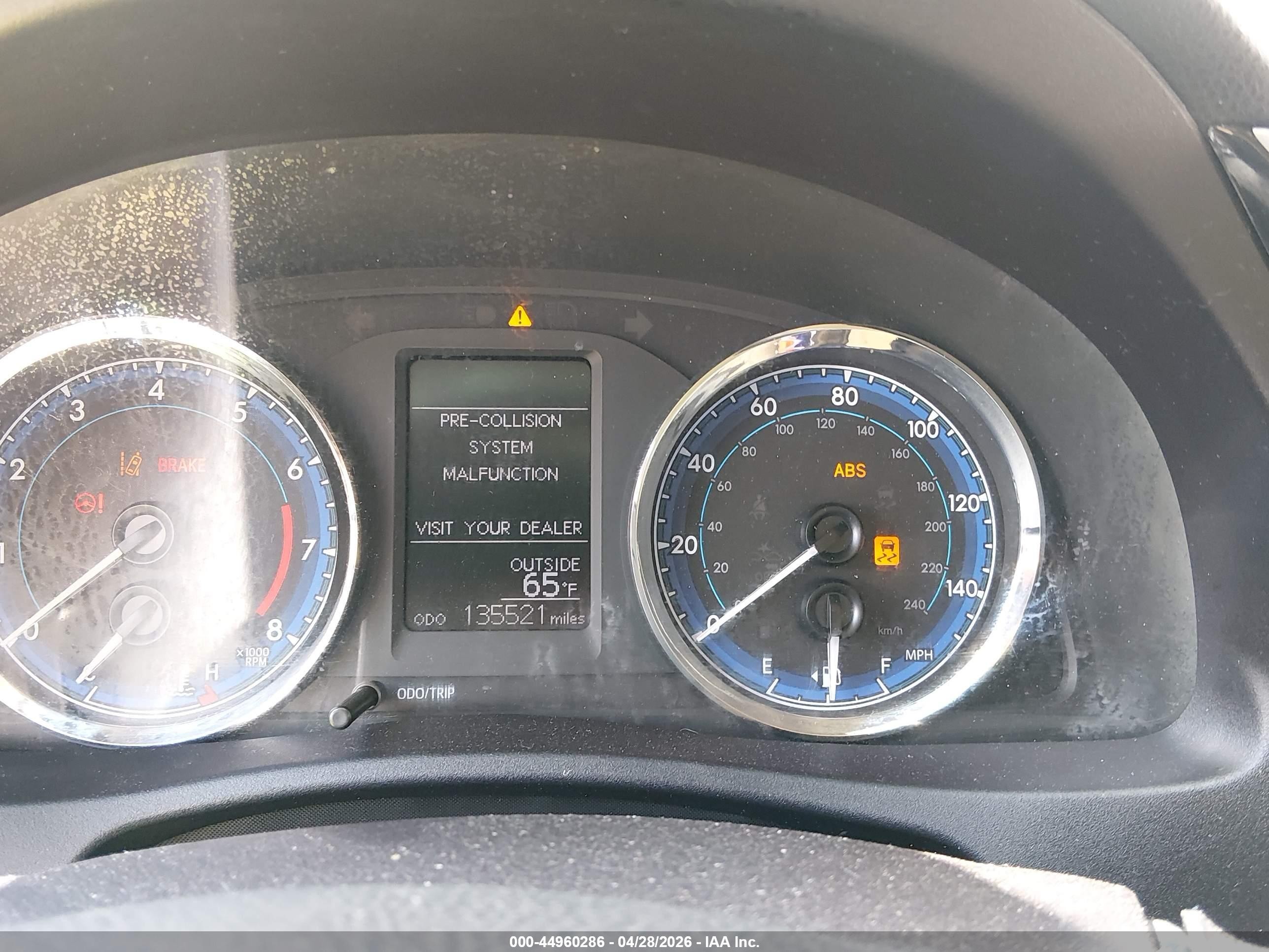 2019 Toyota Corolla Le Белый vin: 2T1BURHE2KC235834