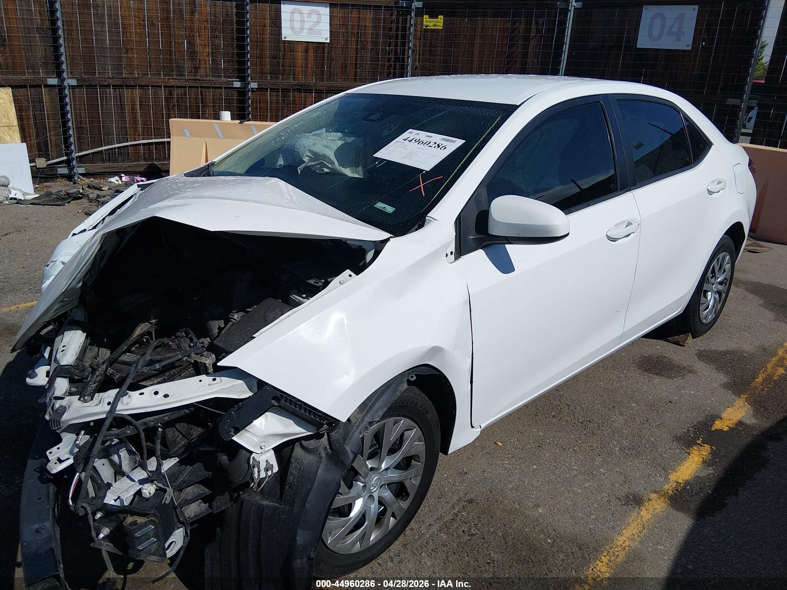2019 Toyota Corolla Le Белый vin: 2T1BURHE2KC235834