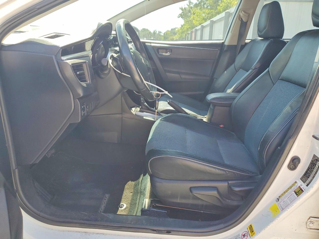 2014 Toyota Corolla S Plus White vin: 2T1BURHE3EC002579
