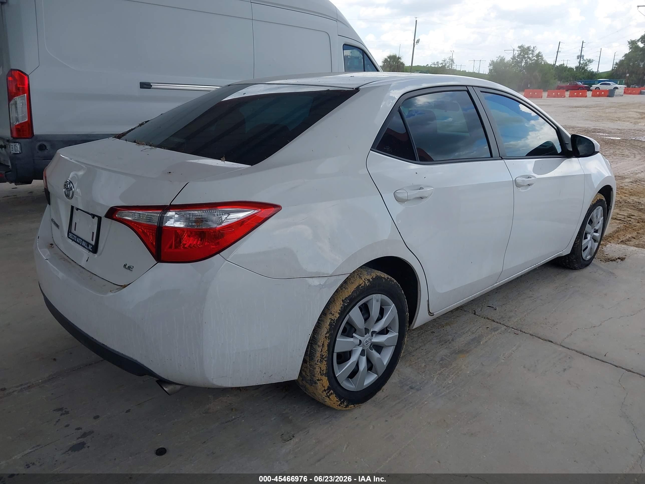2014 Toyota Corolla Le White vin: 2T1BURHE3EC004221