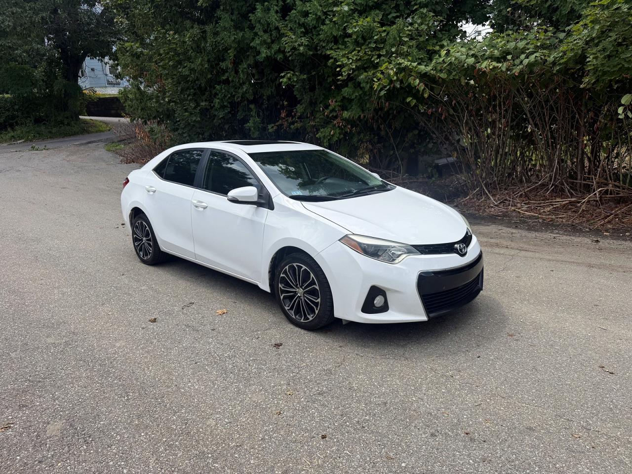 2014 Toyota Corolla S Plus Белый vin: 2T1BURHE3EC027496